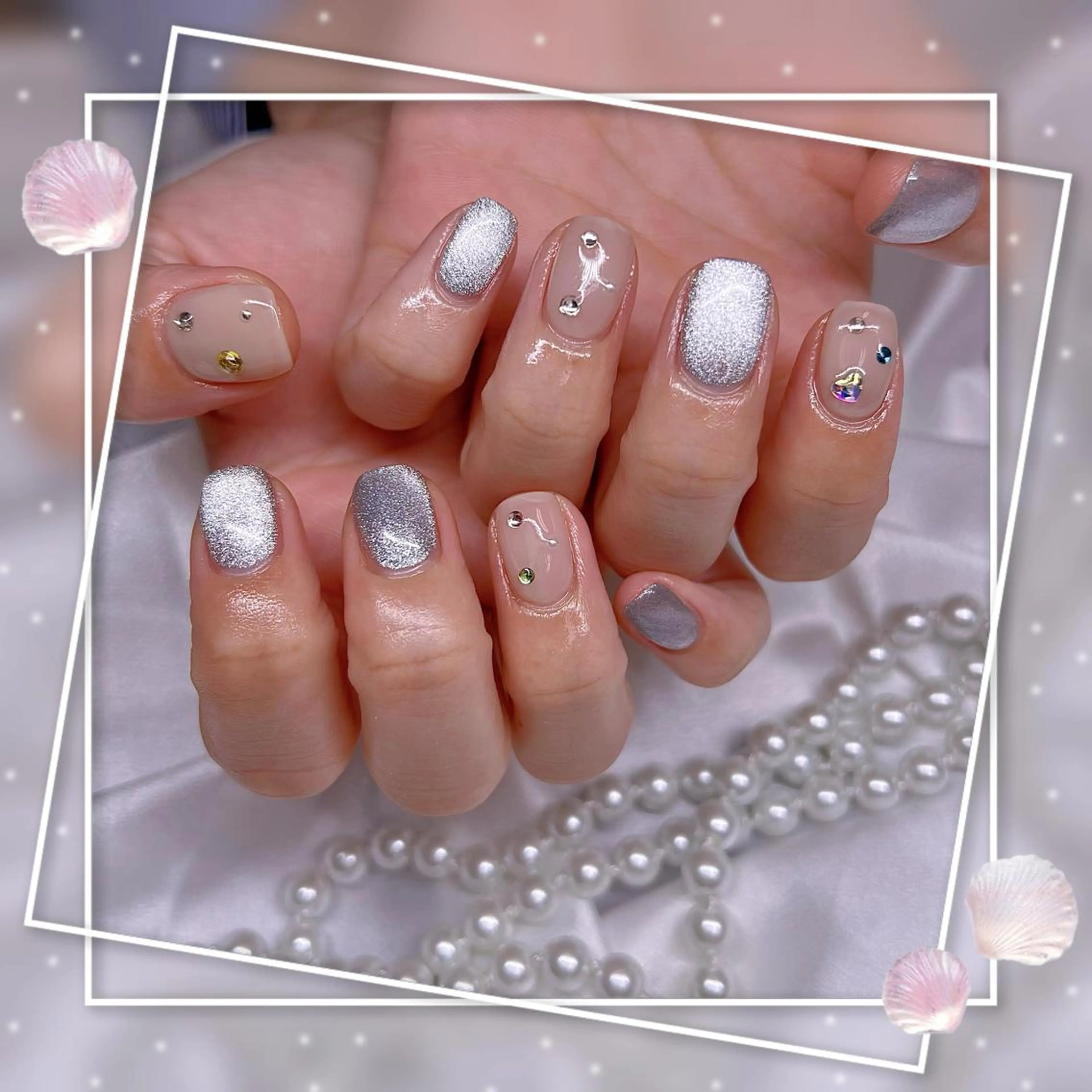 ネイル フレンチネイル キラキラネイル 韓国ネイル マグネットネイル マグネットフレンチ ハンドネイル Chill Nailsalonのネイルデザイン