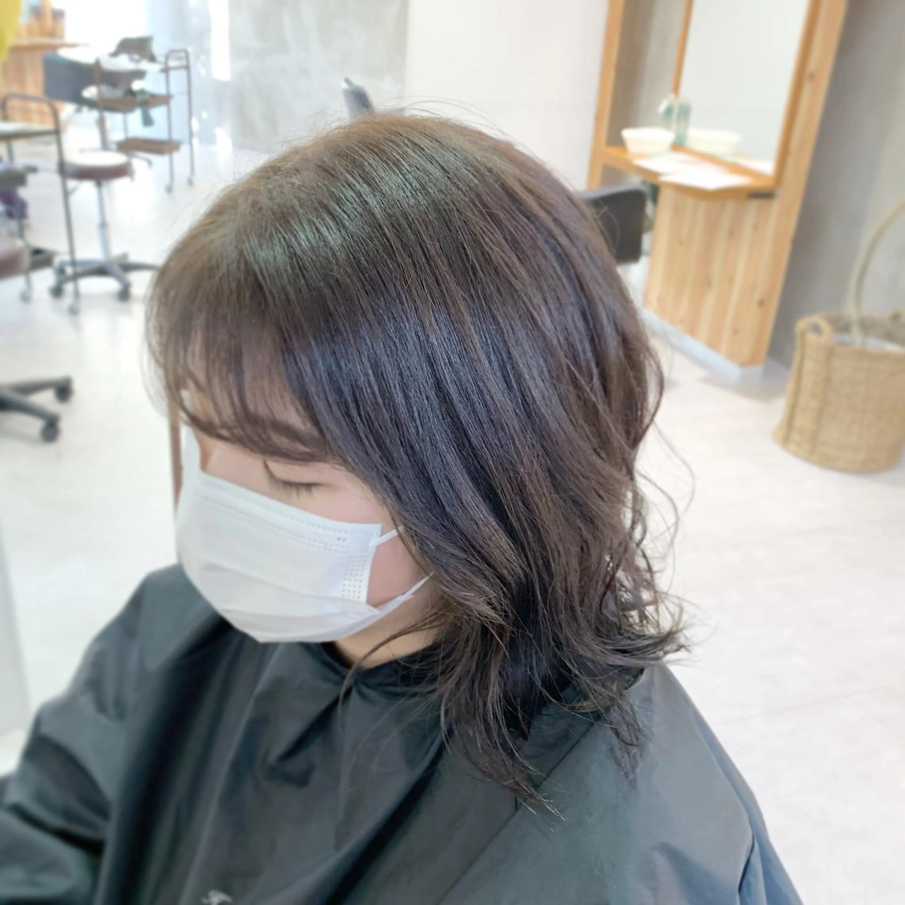 ミディアム _White泉佐野店所属・佐々木  まゆかのヘアスタイル