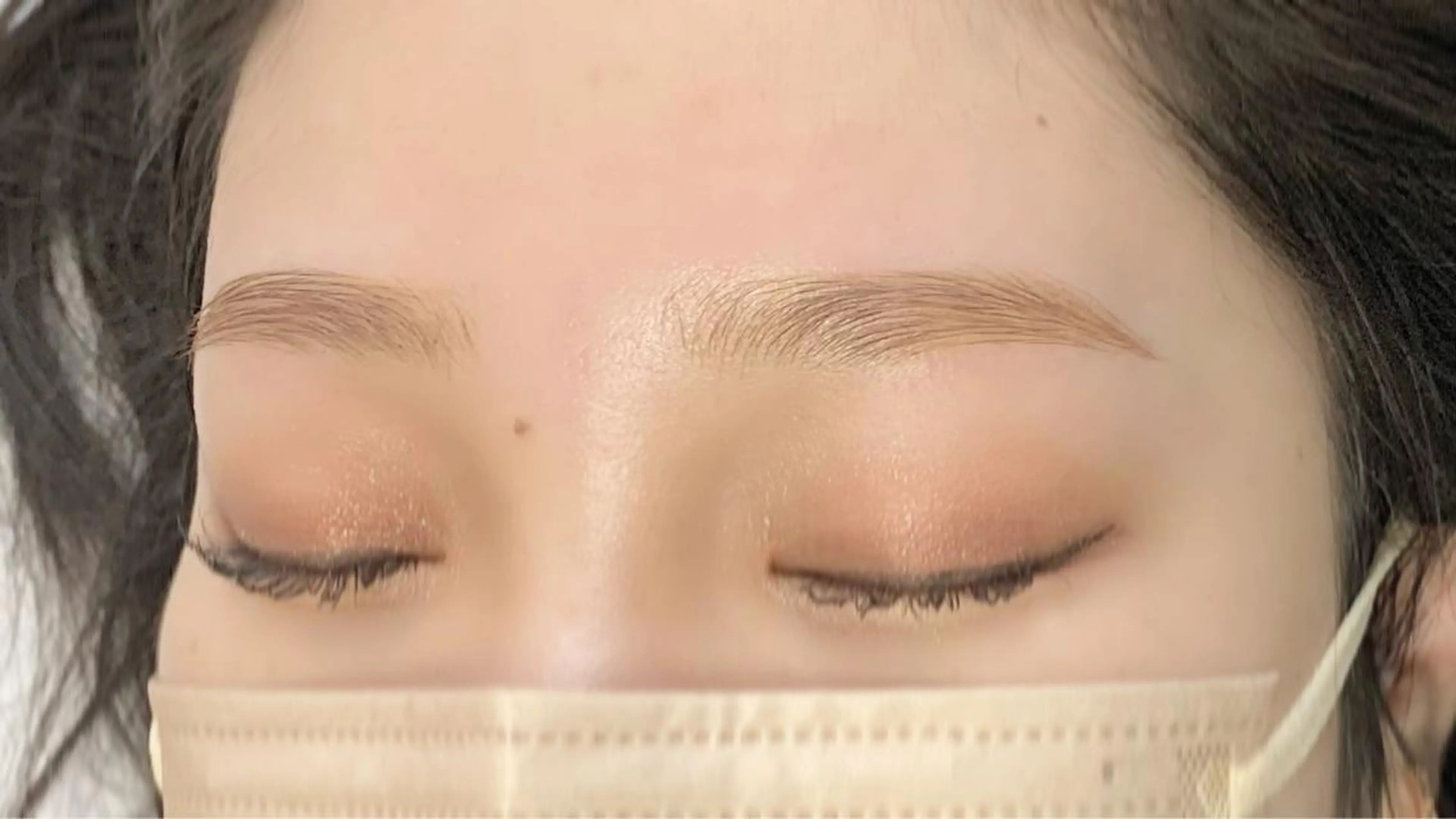 アイブロウ ワックス脱毛 salonLADYSTYLE所属・稲嶺 美華のエステ・リラクイメージ