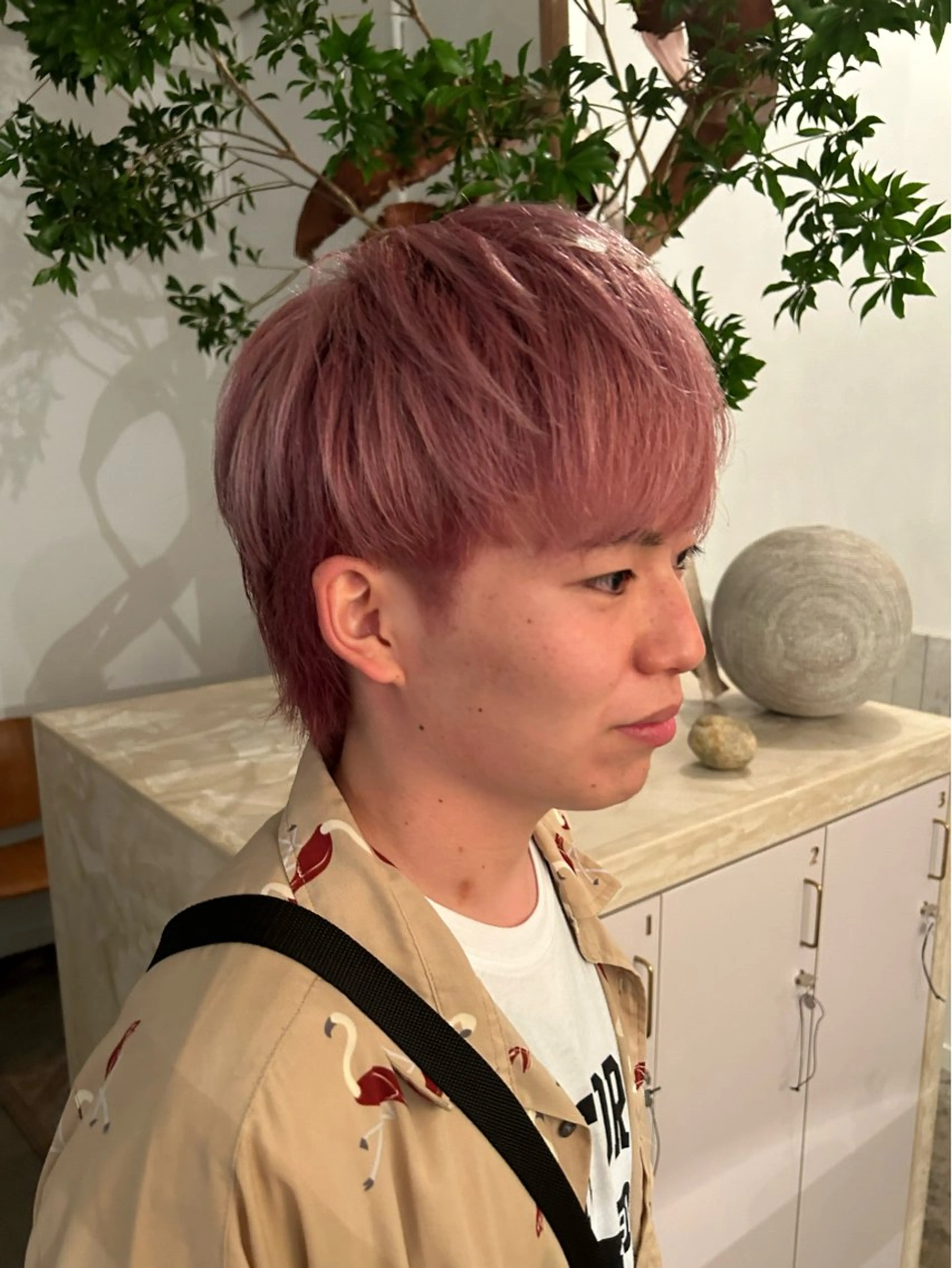 ショート カラー ブリーチ ハイトーンカラー ピンクカラー Terve.ハイ トーン/水野 菜々香のヘアスタイル