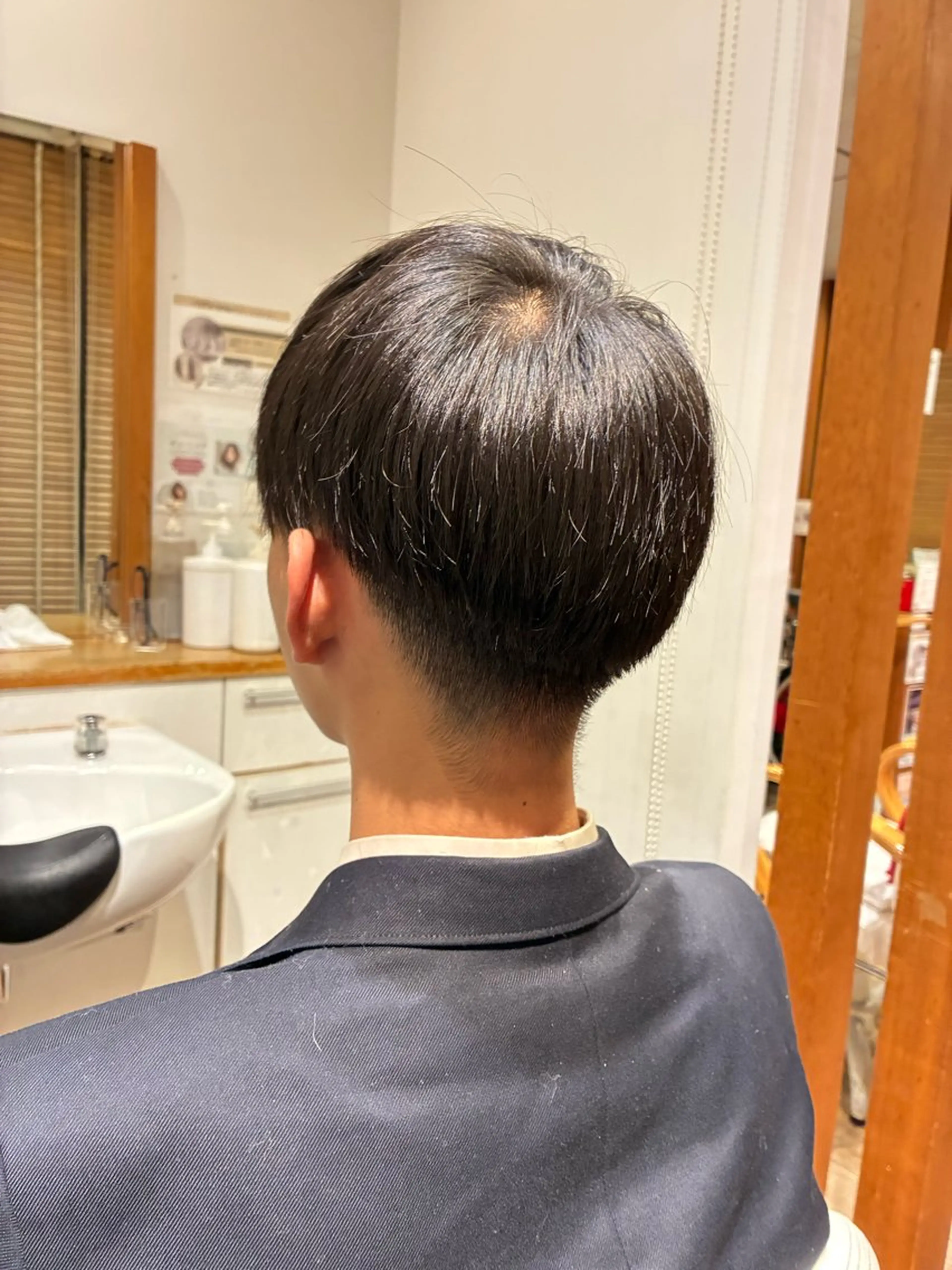 メンズ マッシュ 刈り上げ カット 友永 風歌のヘアスタイル