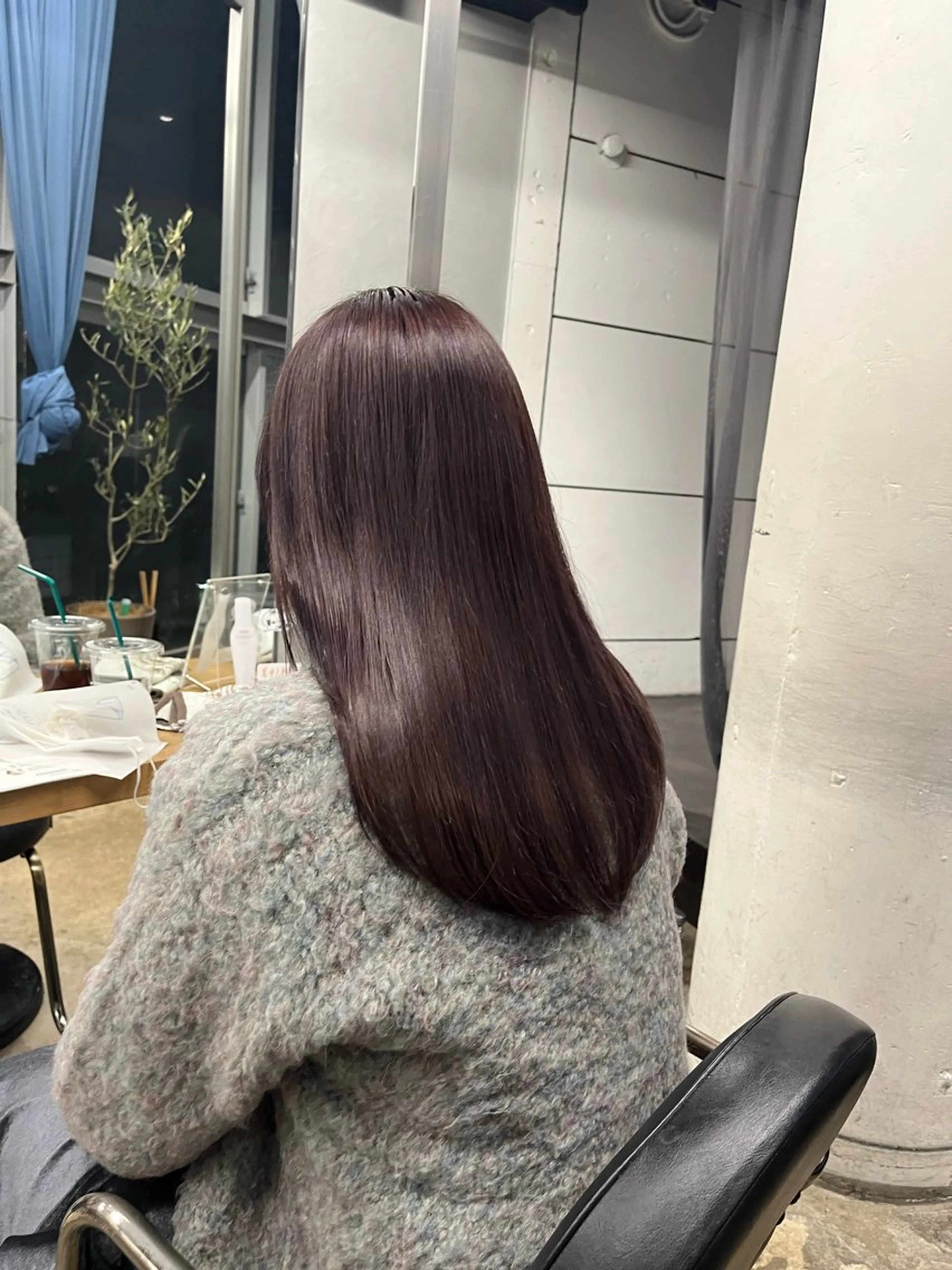 セミロング カラー 透明感カラー パープルカラー 末永 咲希のヘアスタイル