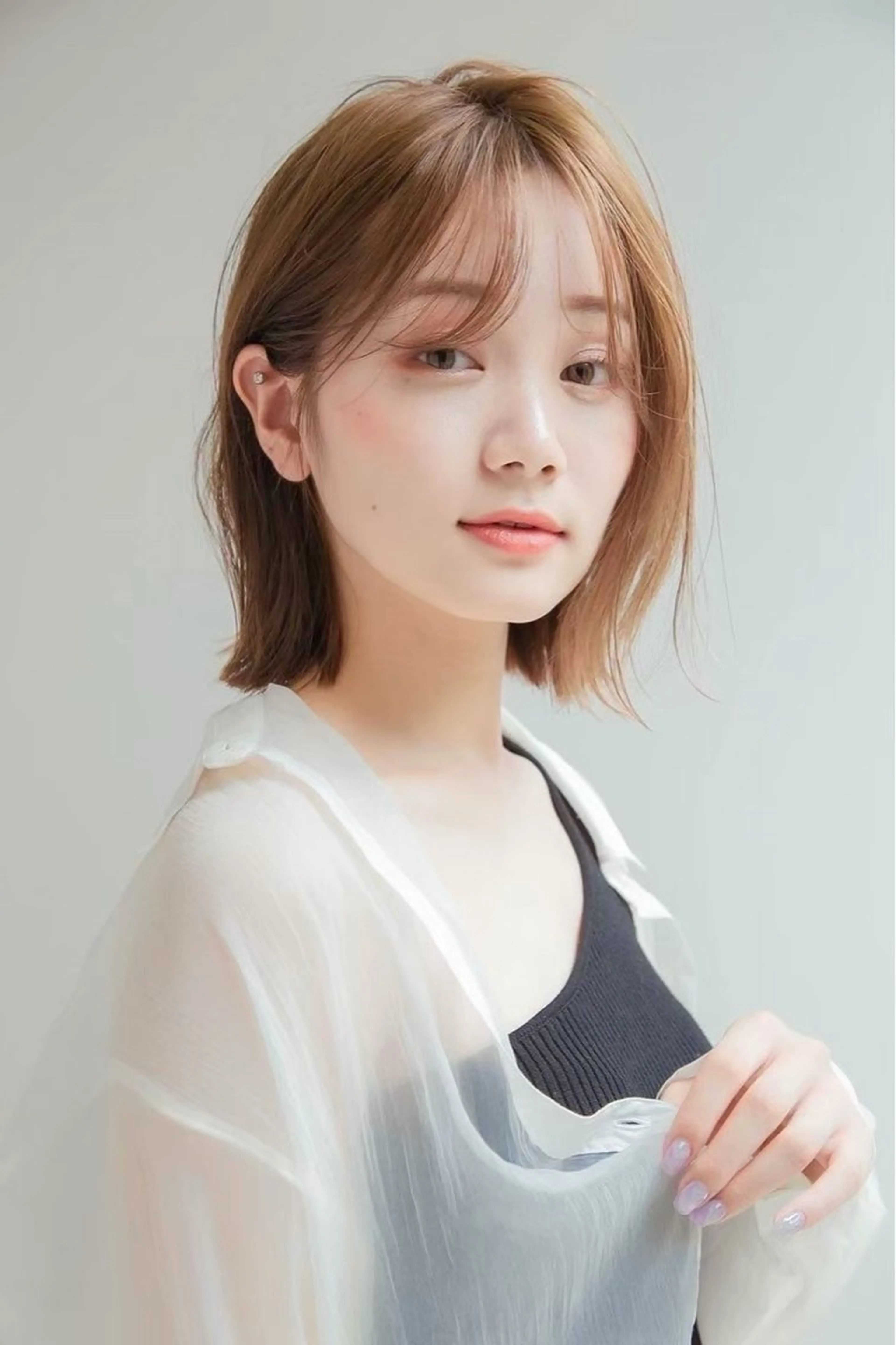 ミディアム カット ヘアカラー トリートメント Hello by Sea所属・レイヤー/艶髪/ボブ /くびれ/伊藤　勇司のヘアスタイル