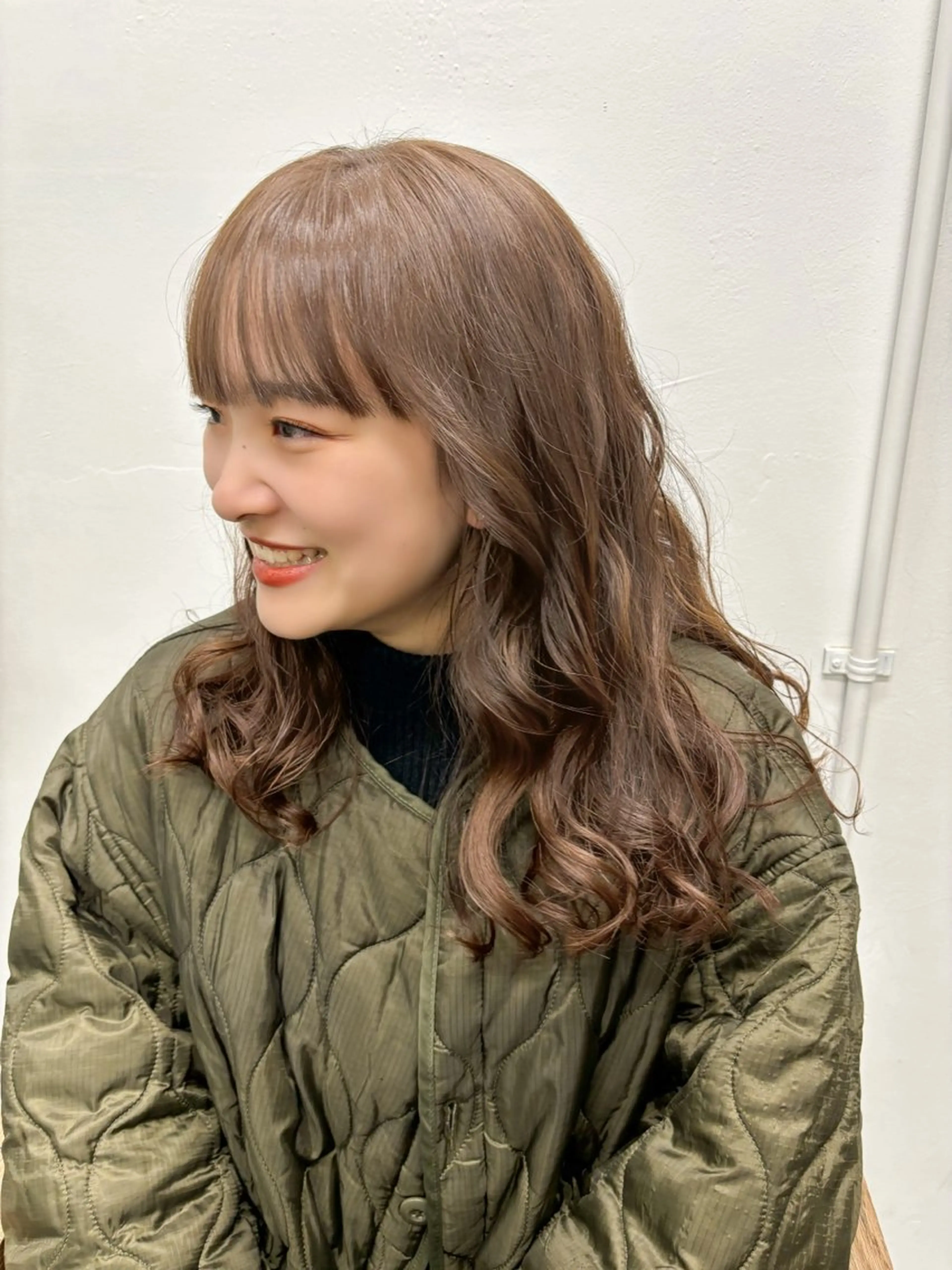ロング パーマ ume所属・LILi リリのヘアスタイル