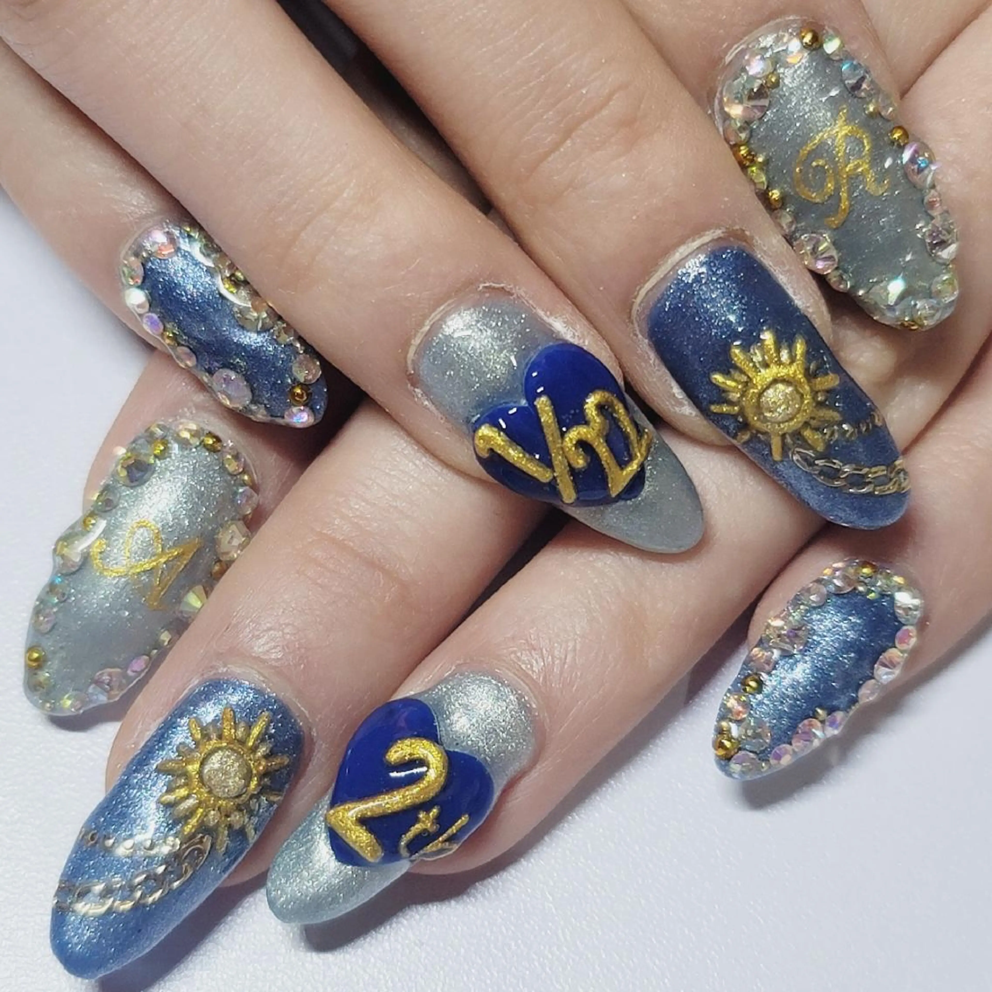ネイル アートネイル ブルー ジェルネイル キラキラネイル マグネットネイル ハンドネイル よしだ ひろきのネイルデザイン
