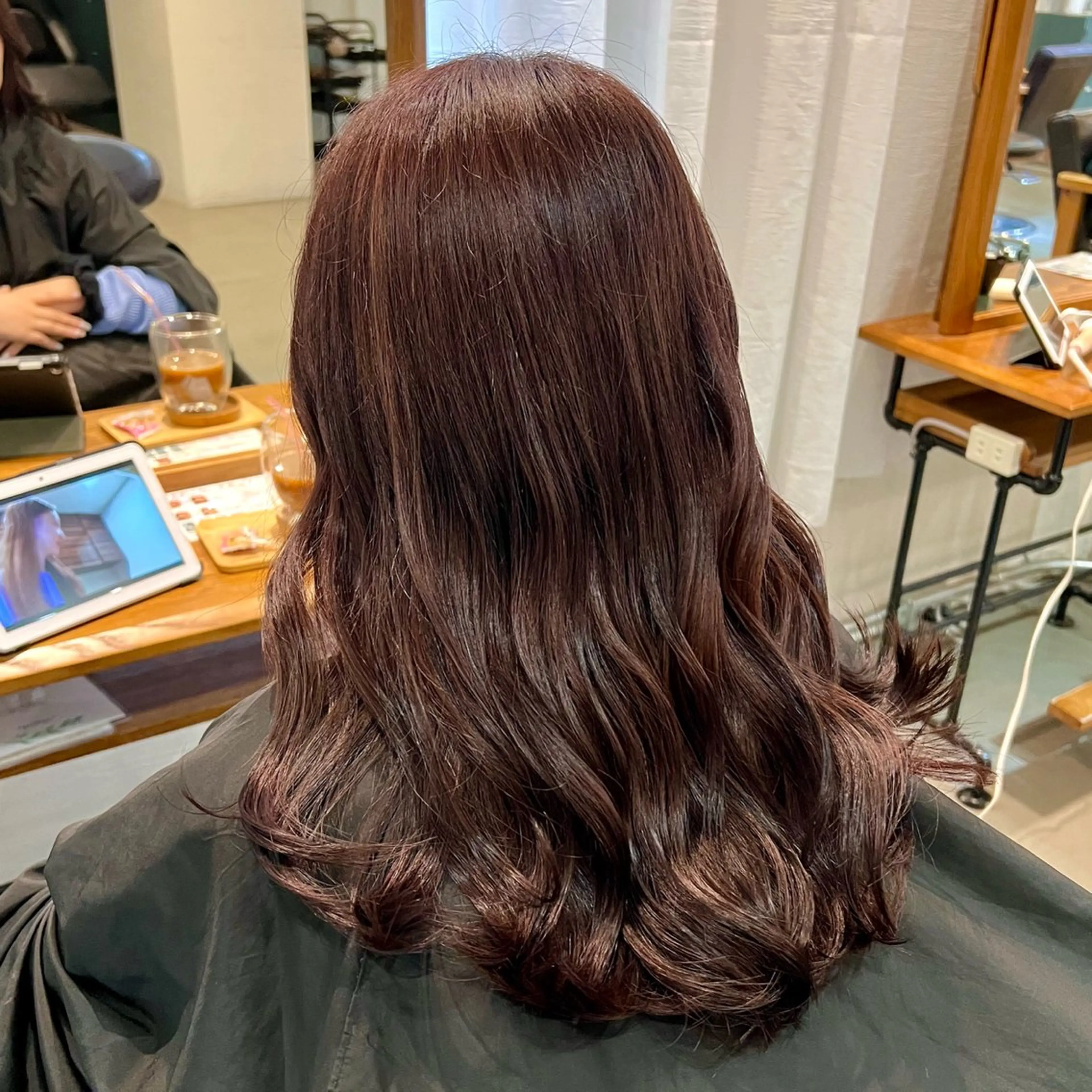 セミロング カラー ヘアカラー トリートメント 中井 一葉のヘアスタイル