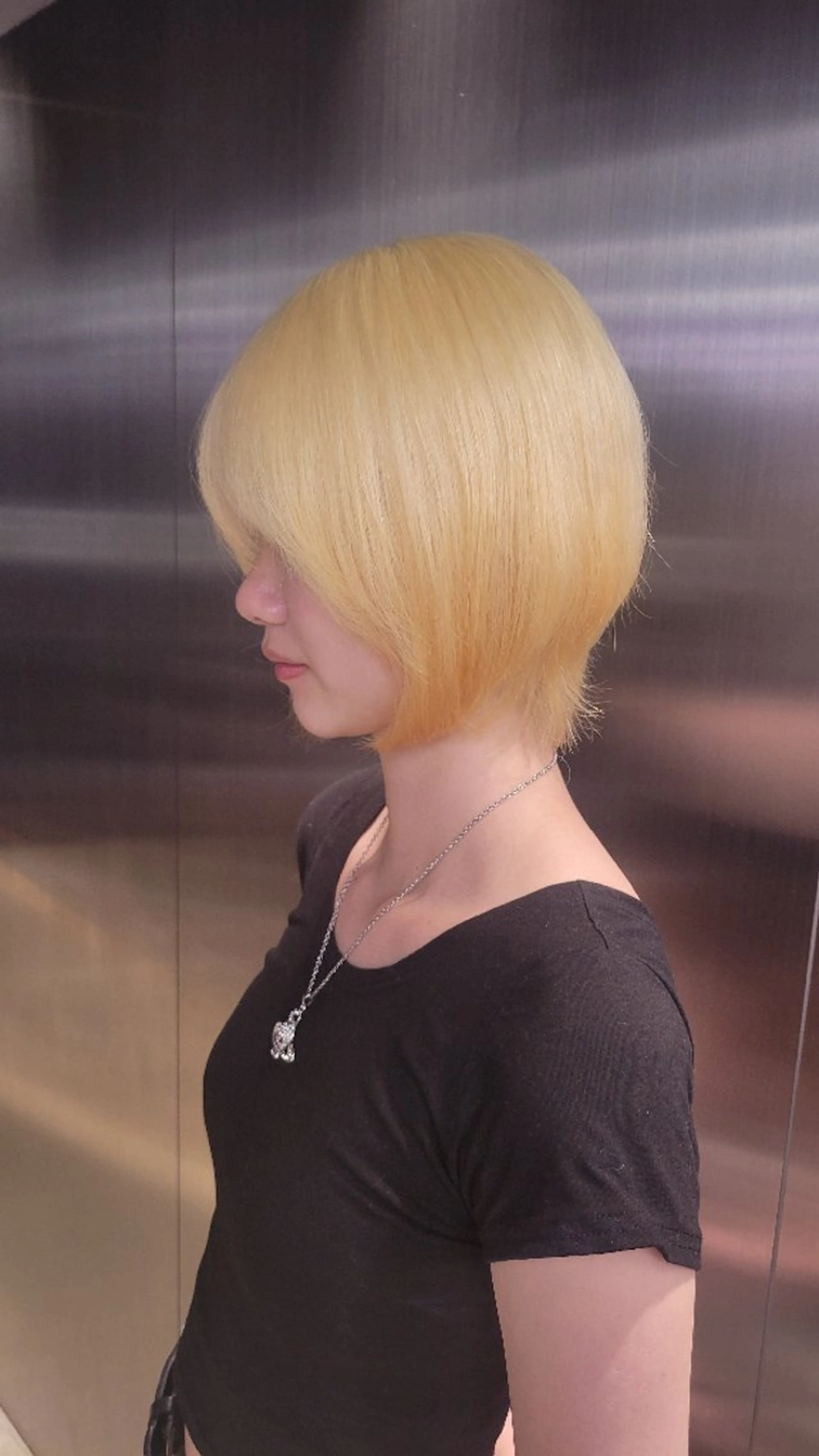 カラー ショート PELE SAKAE所属・PELE/栄/ SOAのヘアスタイル