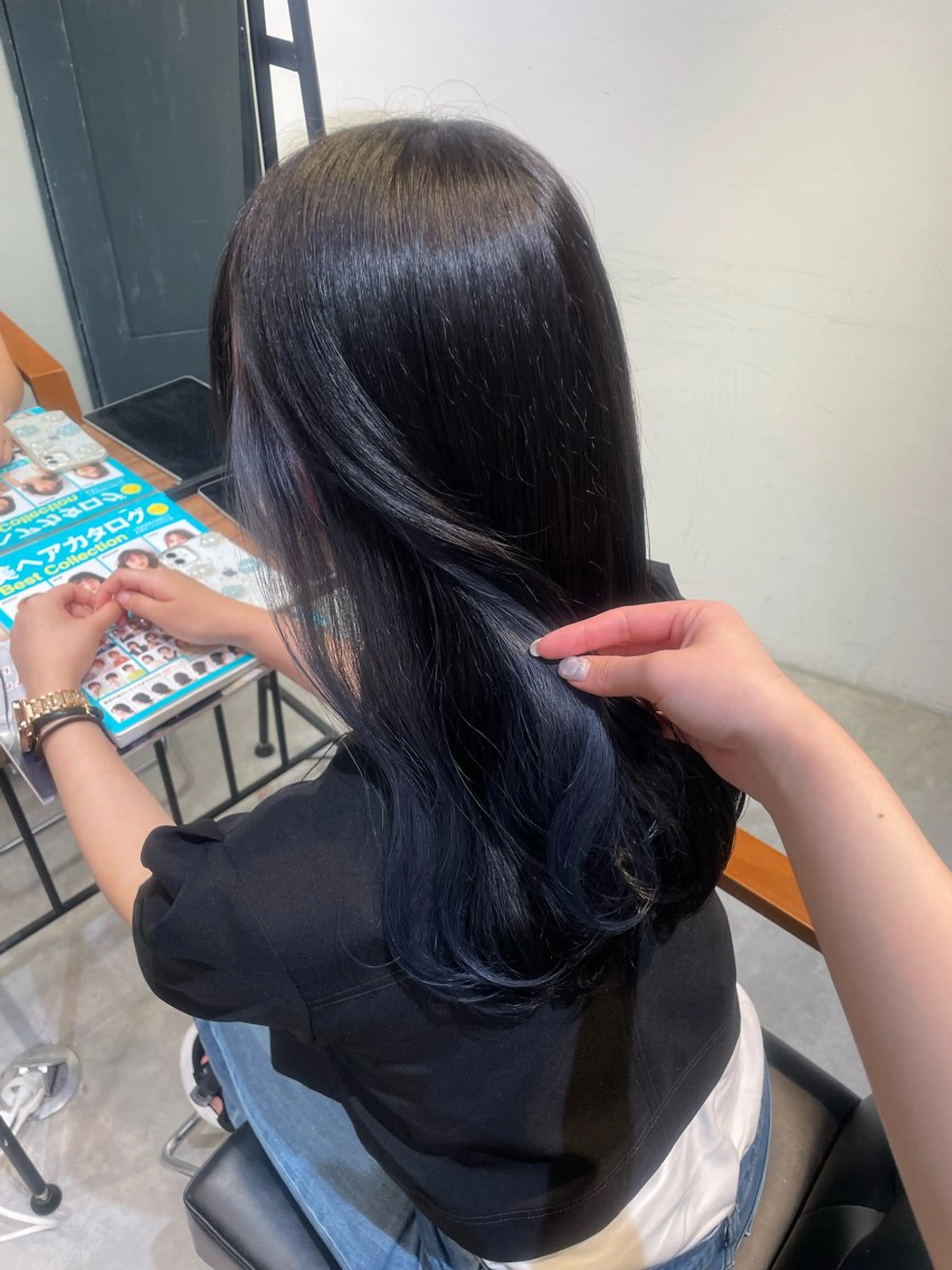セミロング 🪼AI/オリーブ ベージュ🪼のヘアスタイル