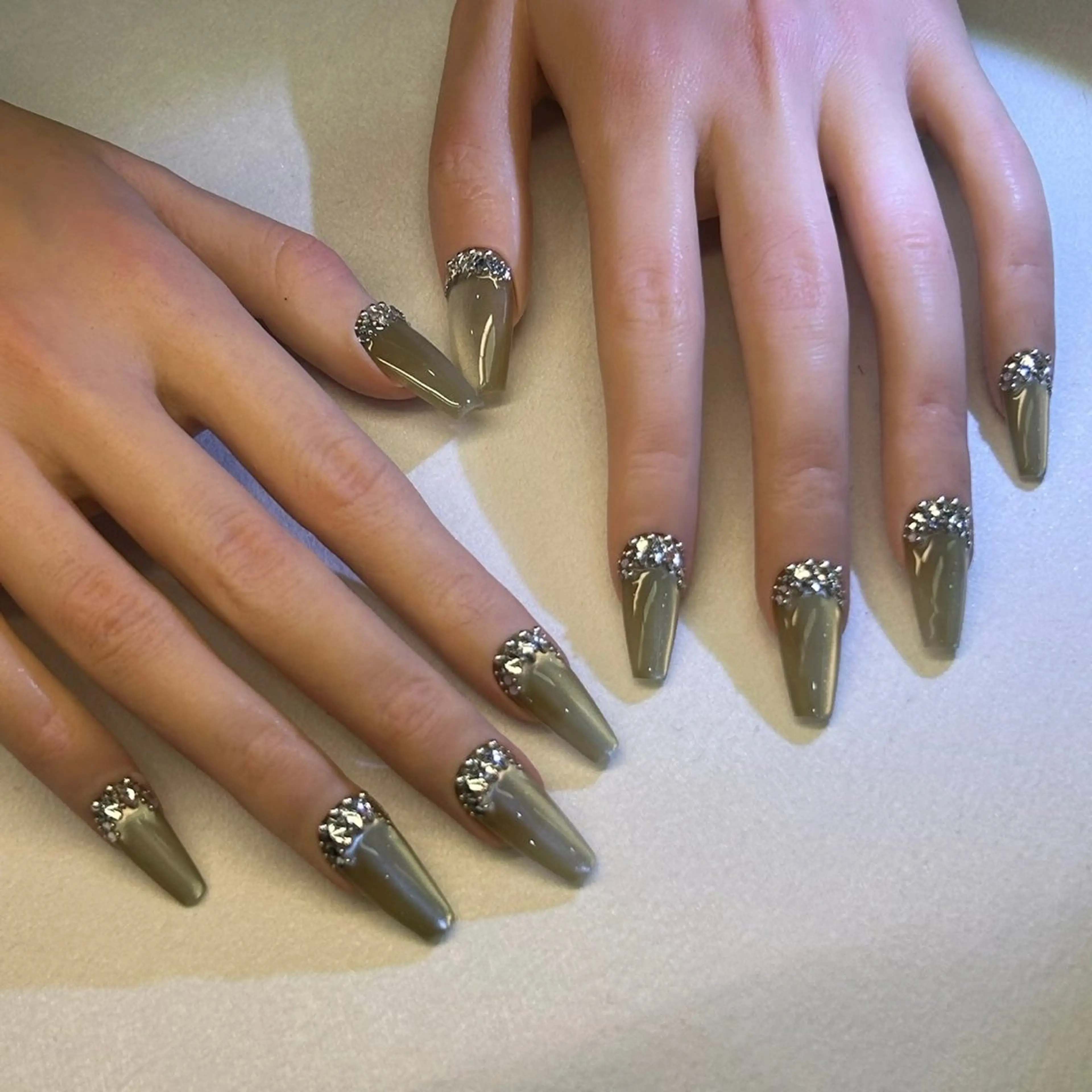 ネイル MoMo Nail所属・MoMo Nail 新大久保のネイルデザイン
