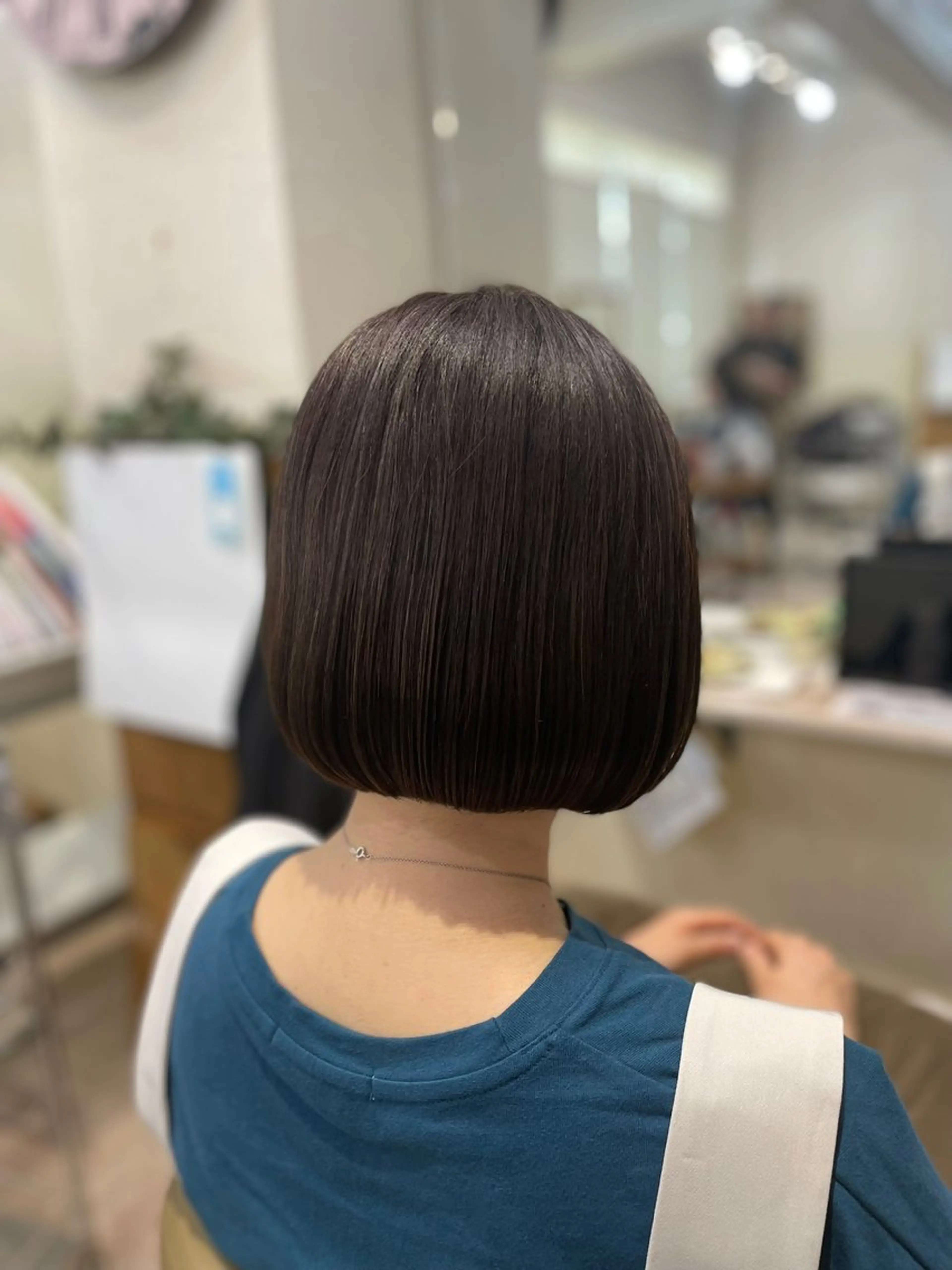 ショート カット ヘアカラー 縮毛矯正 茅野 あゆ美のヘアスタイル