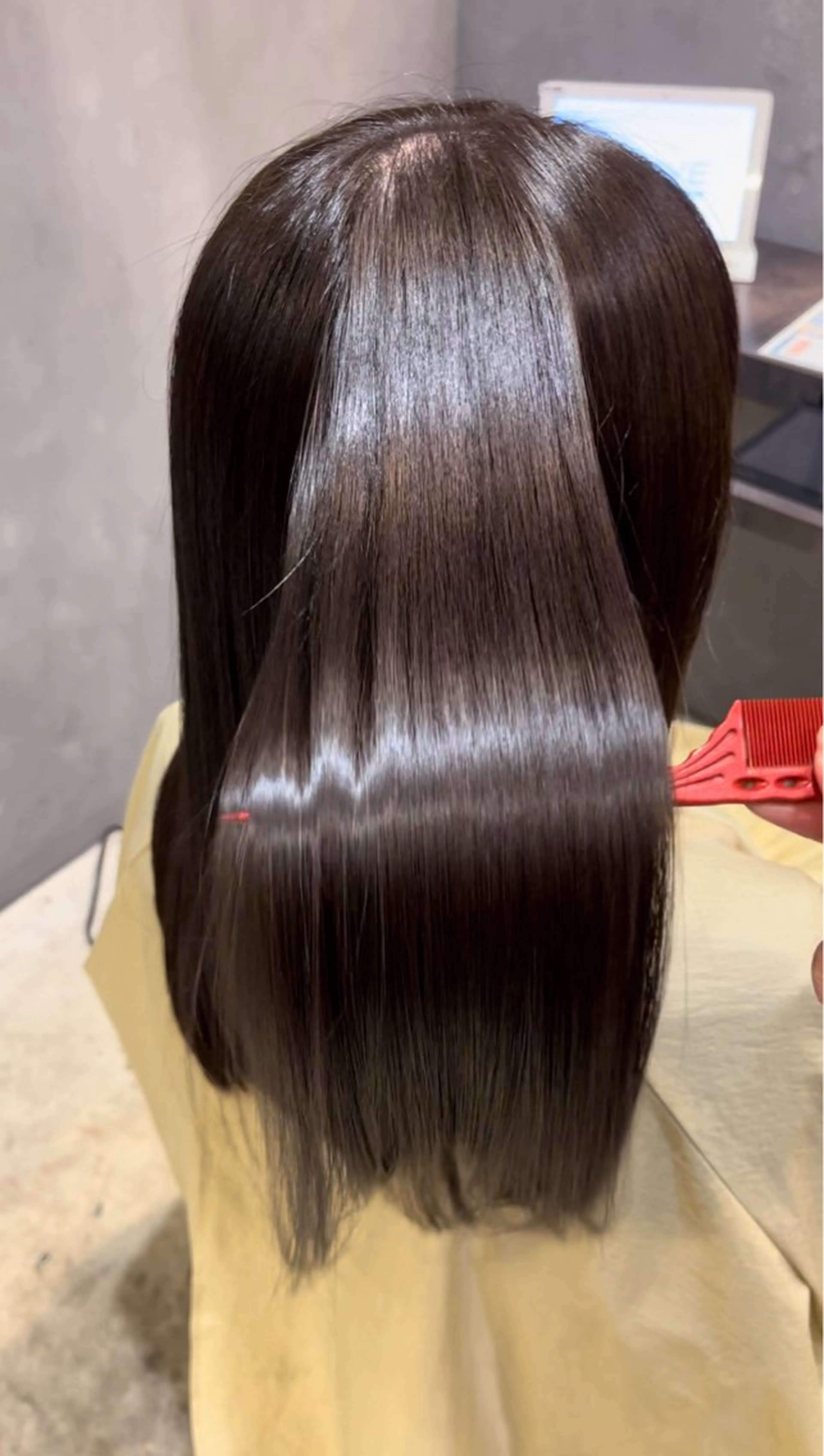 ロング カット ヘアカラー 長瀬 友唯のヘアスタイル