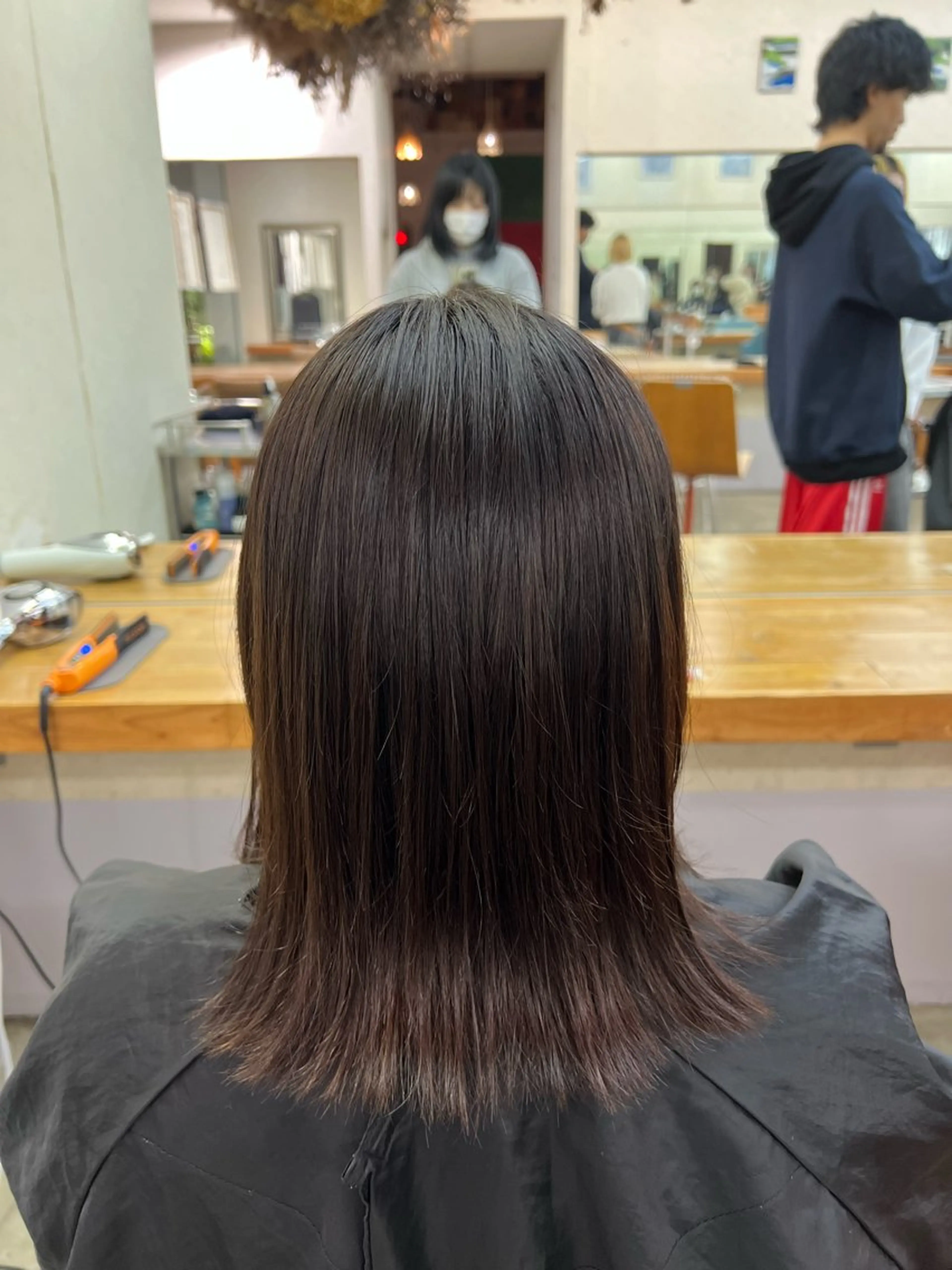 ミディアム BUZZ 自由が丘所属・ogura hitomiのヘアスタイル
