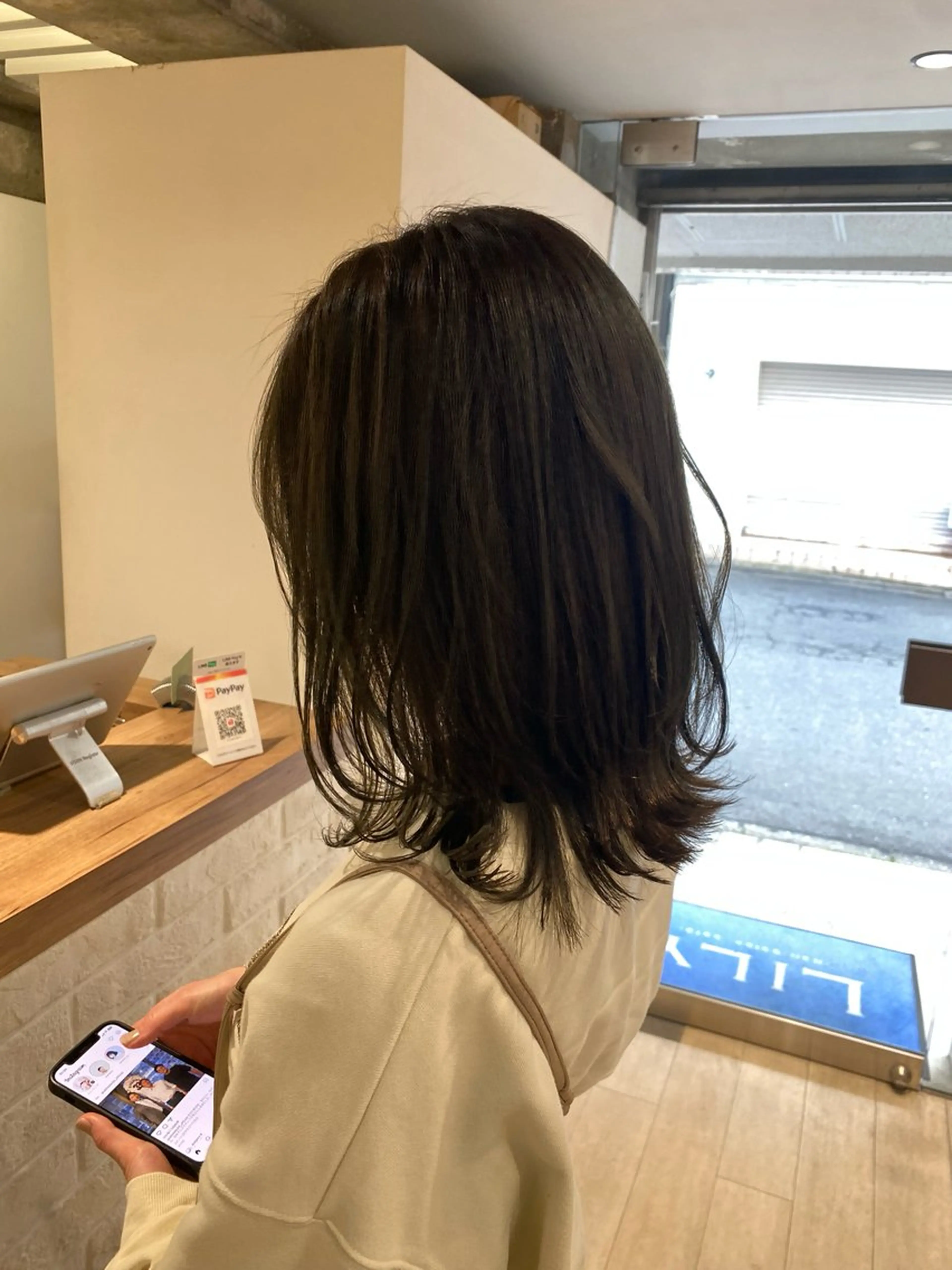 ミディアム カラー ベージュカラー カット ヘアカラー Lily 日吉所属・日吉で叶える🍒🍒 オカベナオヤのヘアスタイル