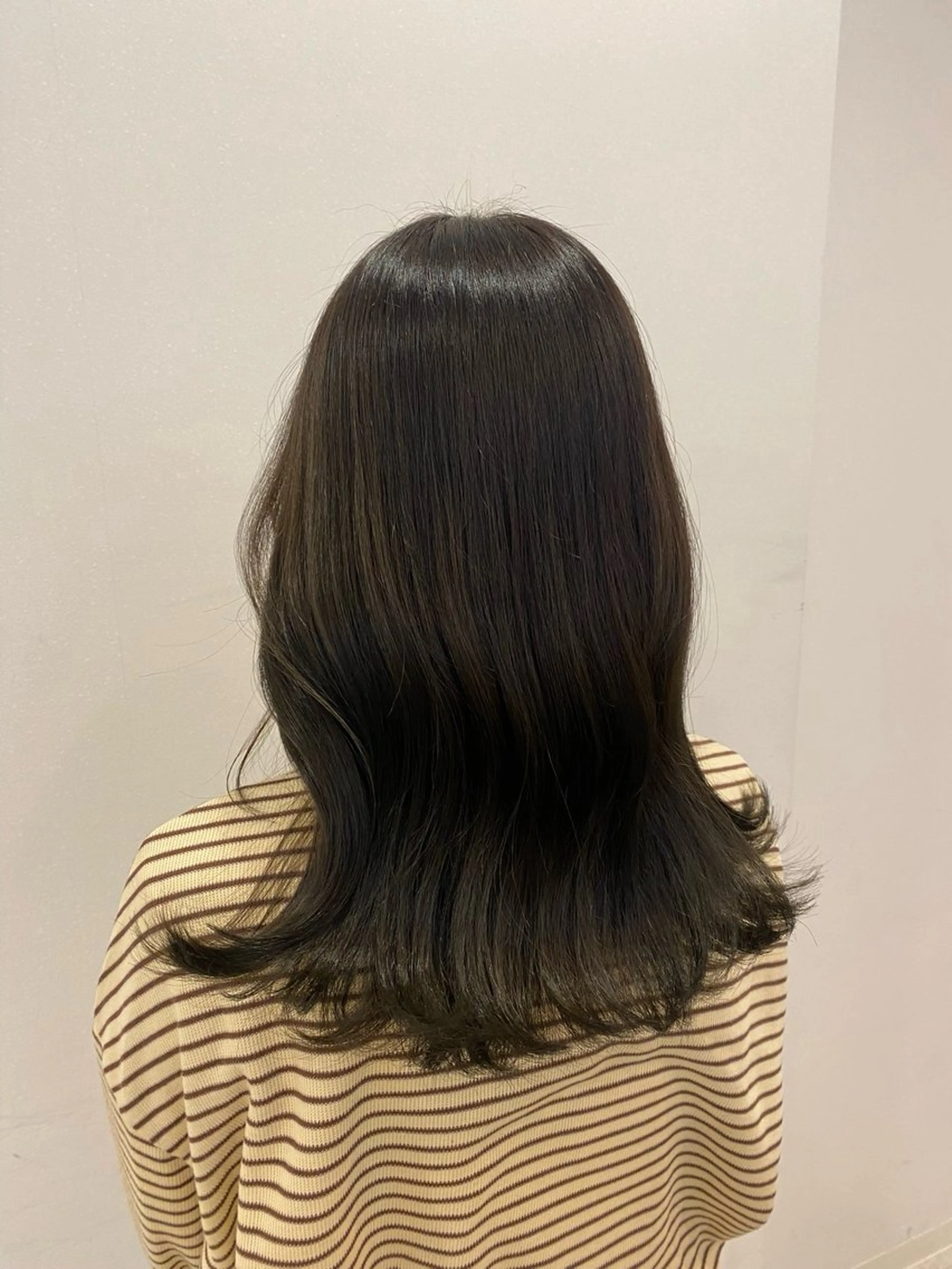 セミロング ヘアカラー トリートメント 🍀市村 怜南のヘアスタイル