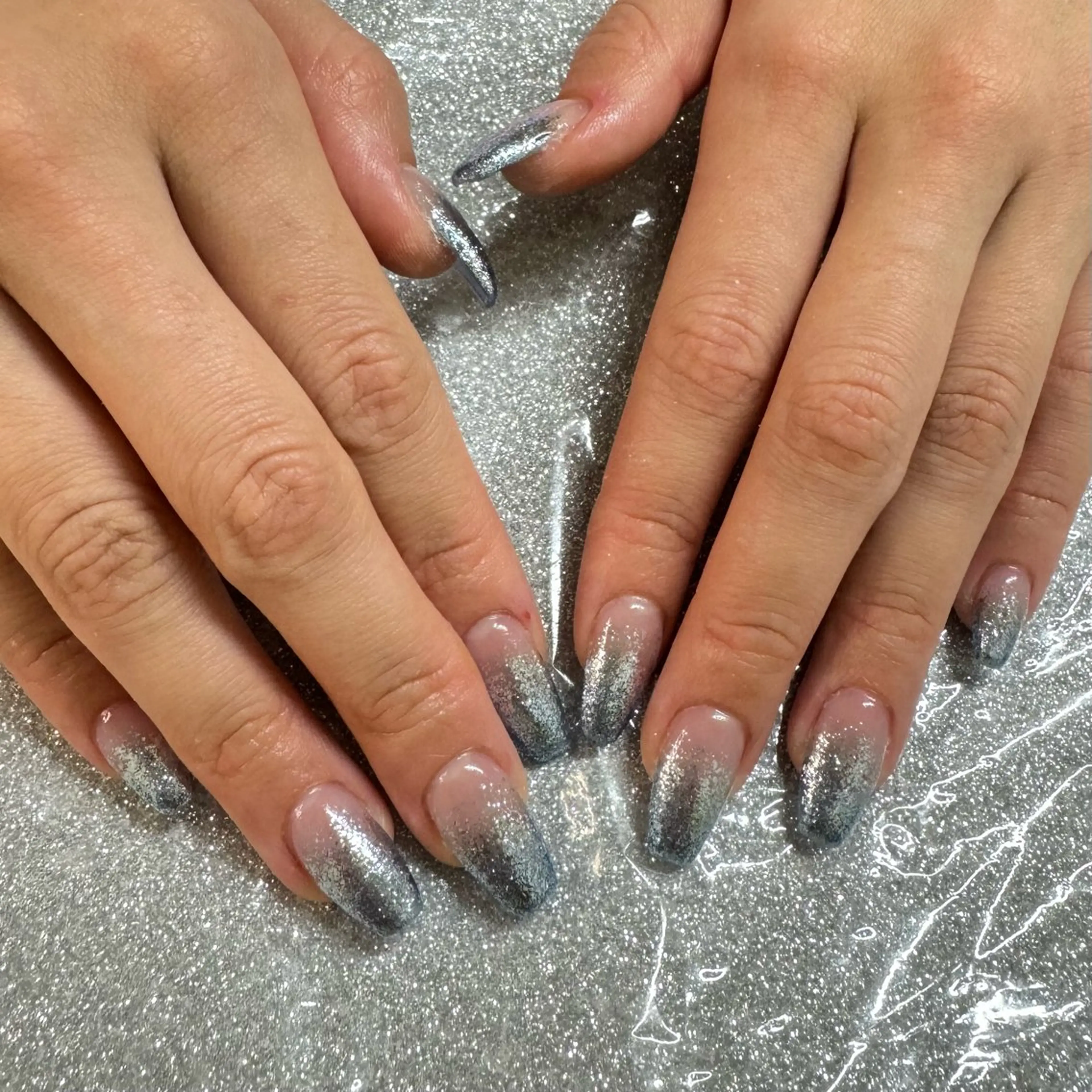 ネイル VIERU RIRIKA🌻のネイルデザイン