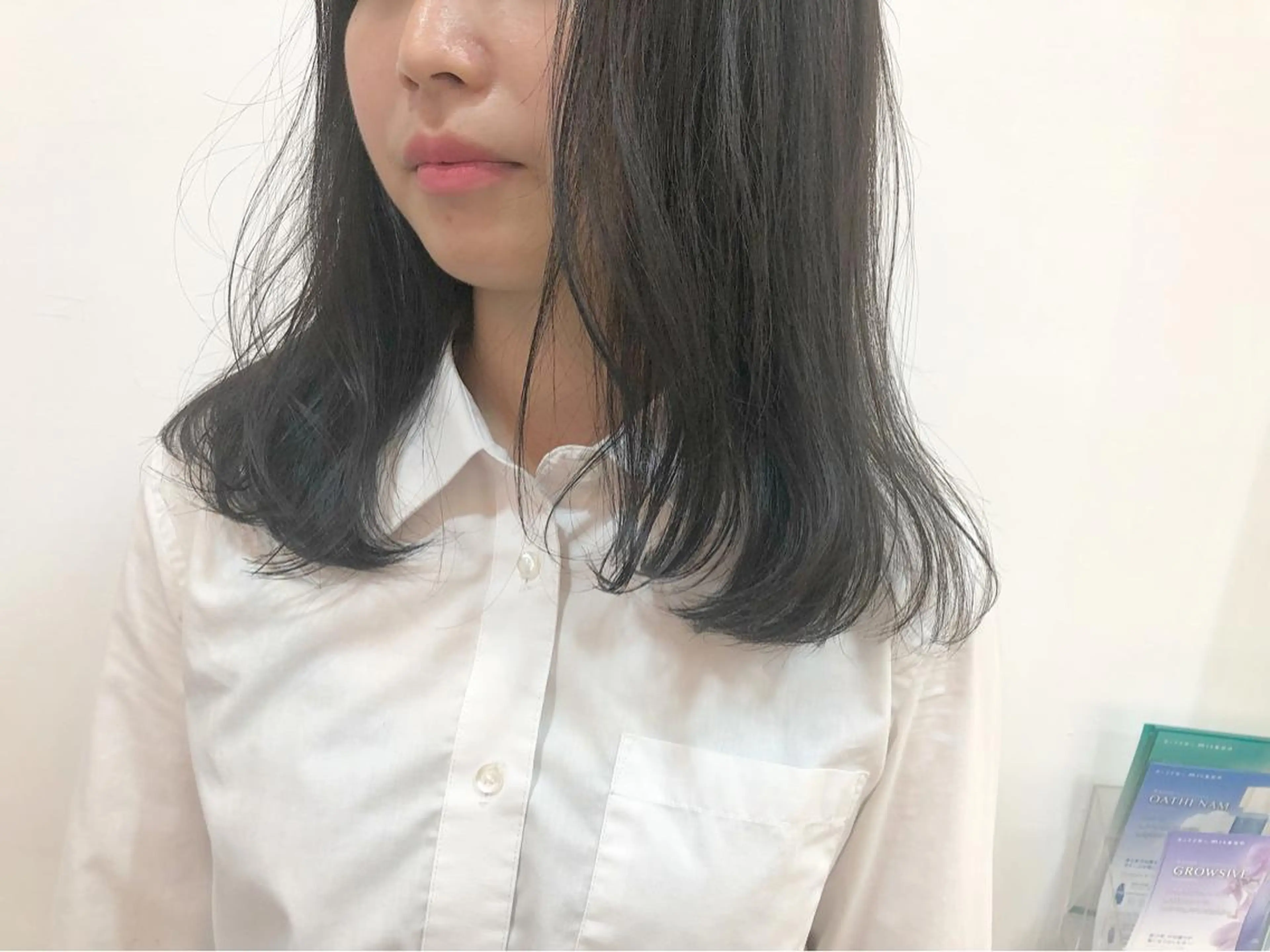 ミディアム カラー グレージュ RoL by apollo所属・横浜ブリーチムラ直し 特化美容師/海崎剛史のヘアスタイル