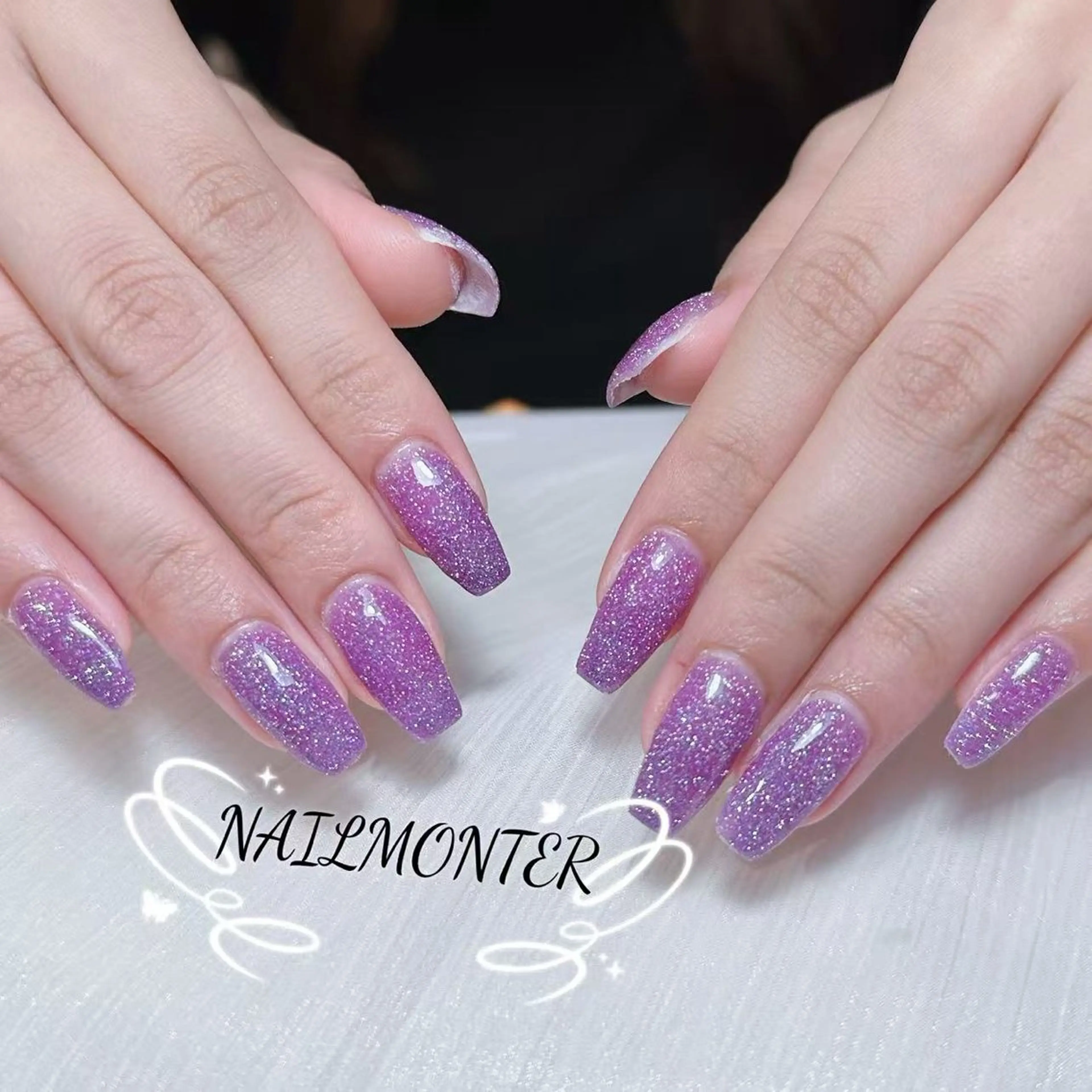 ネイル アートネイル オーロラネイル ガーリー キラキラネイル 韓国ネイル ハンドネイル ハンドケア Nail Monsterのネイルデザイン