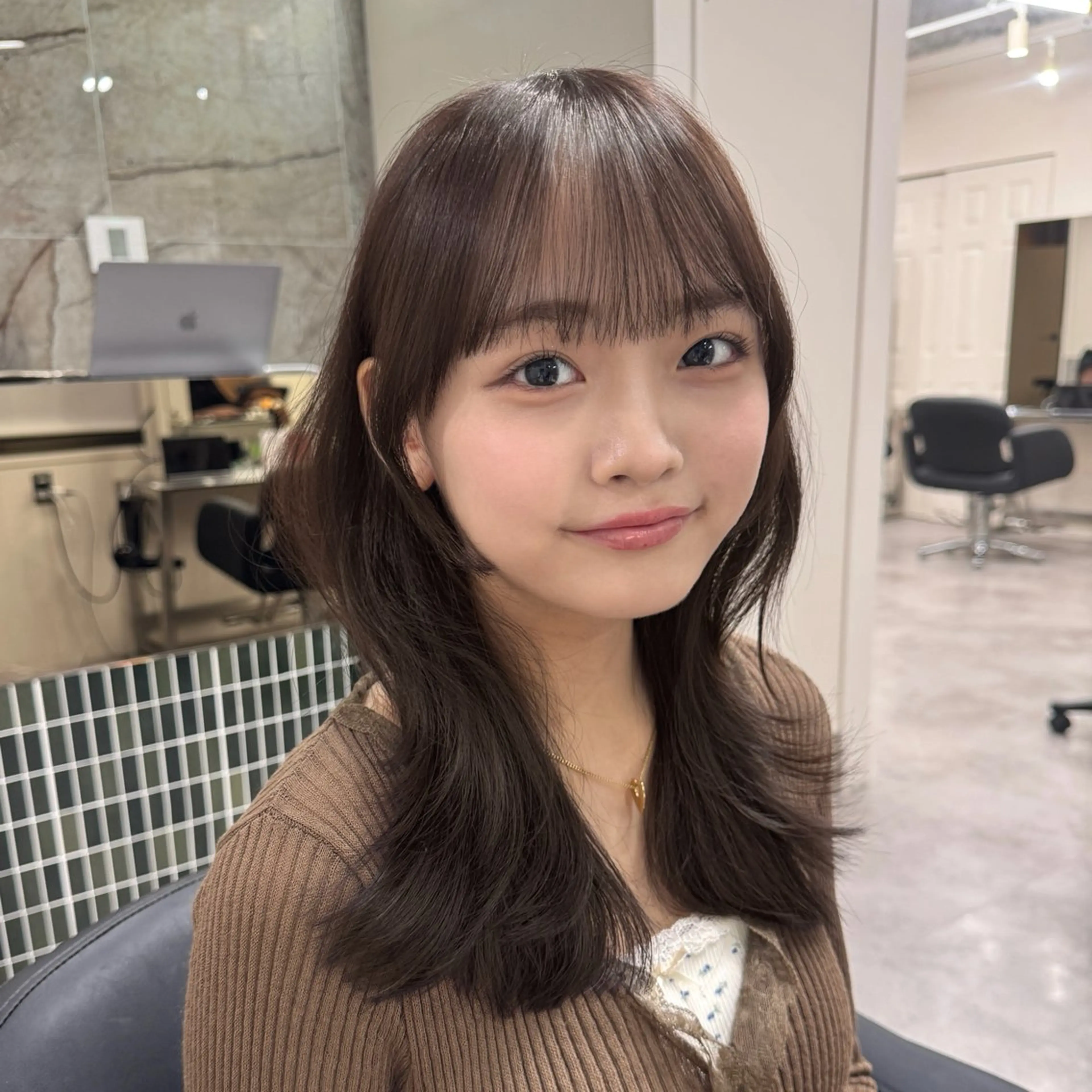 ミディアム カラー カット ヘアカラー トリートメント 🎀髪質改善×韓国レ イヤー×透明感/米田のヘアスタイル