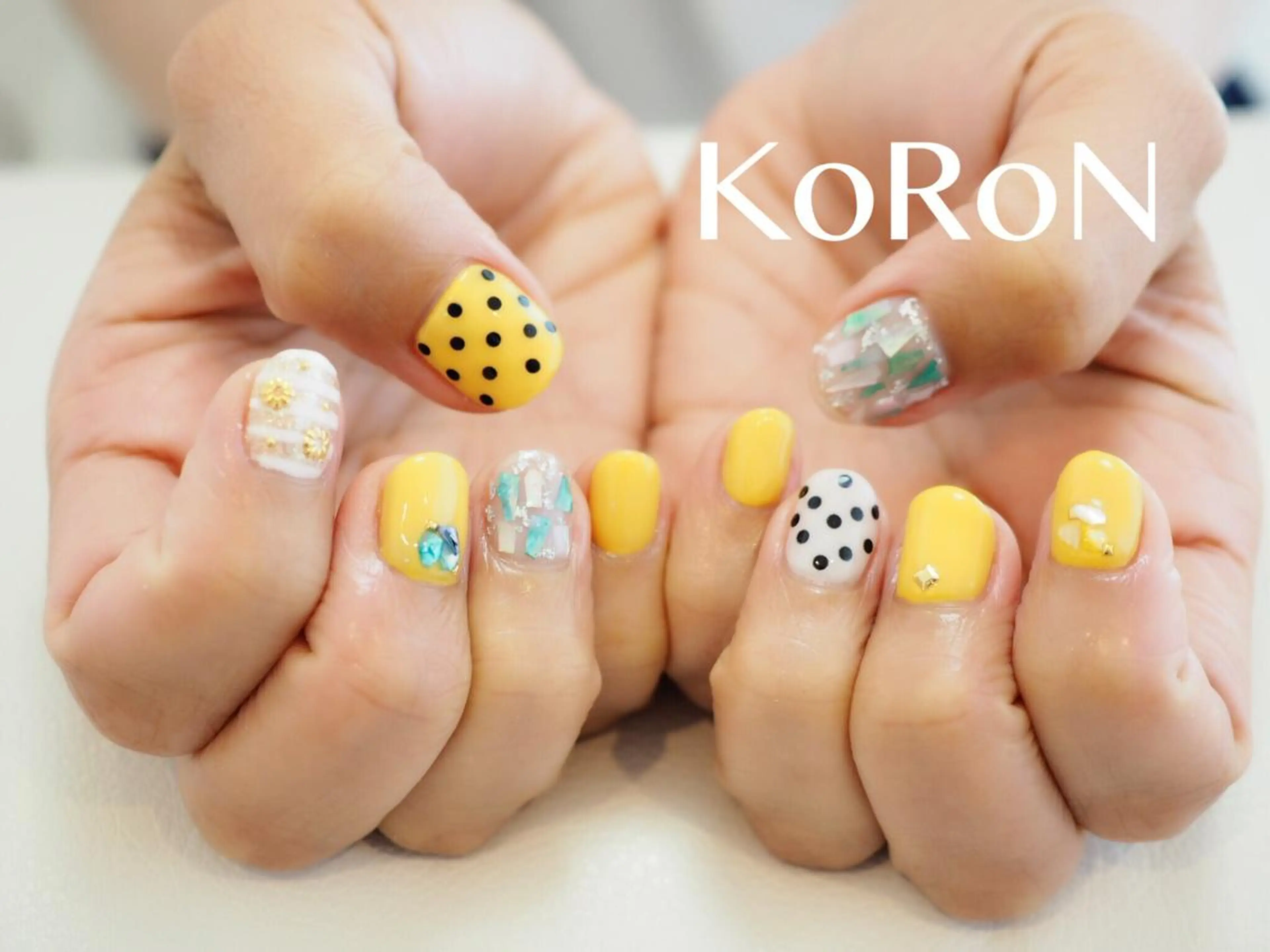ネイル ボーダー ドット 夏ネイル 自宅サロン鎌倉 KORONのネイルデザイン