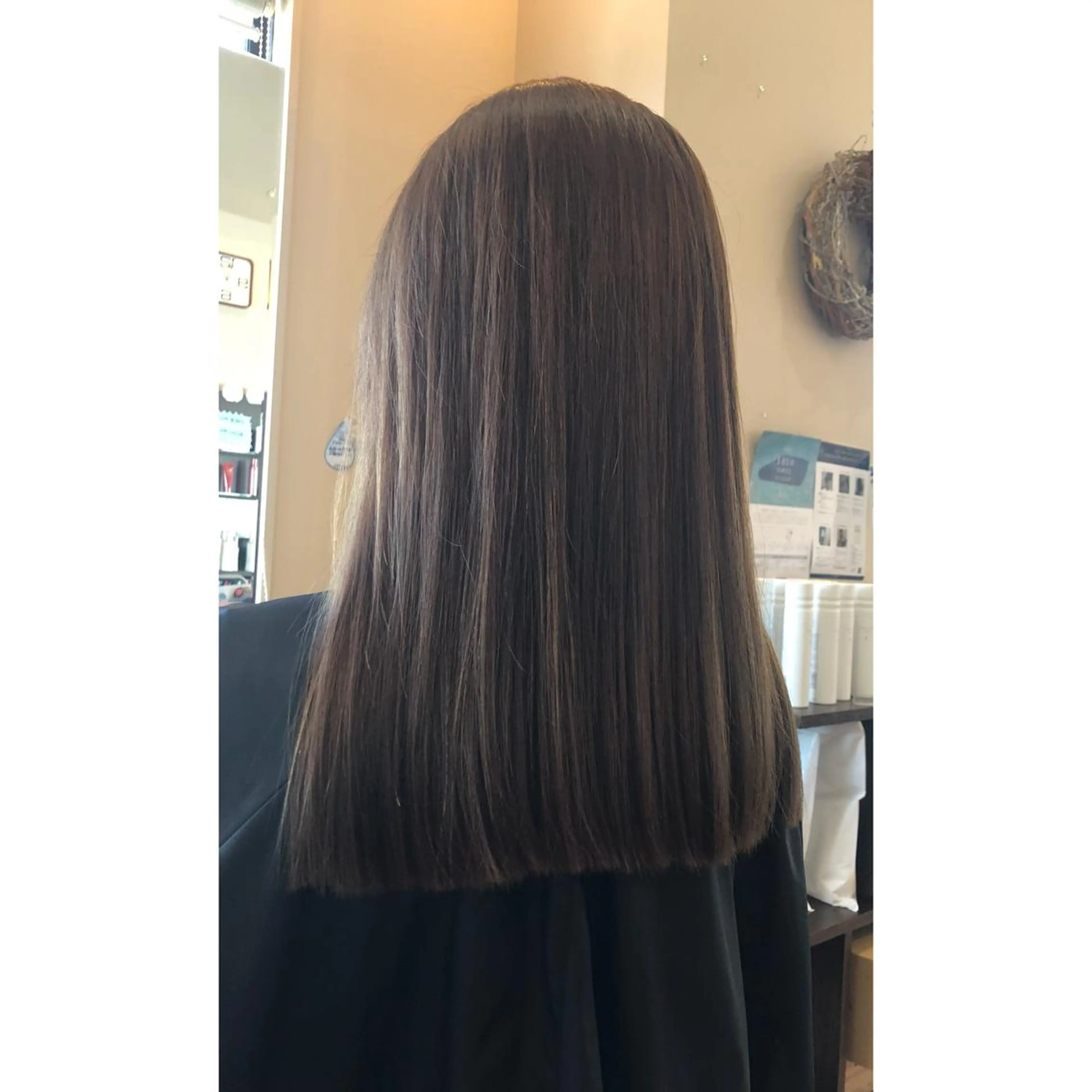 ロング ヘアカラー やまぐち まりんのヘアスタイル
