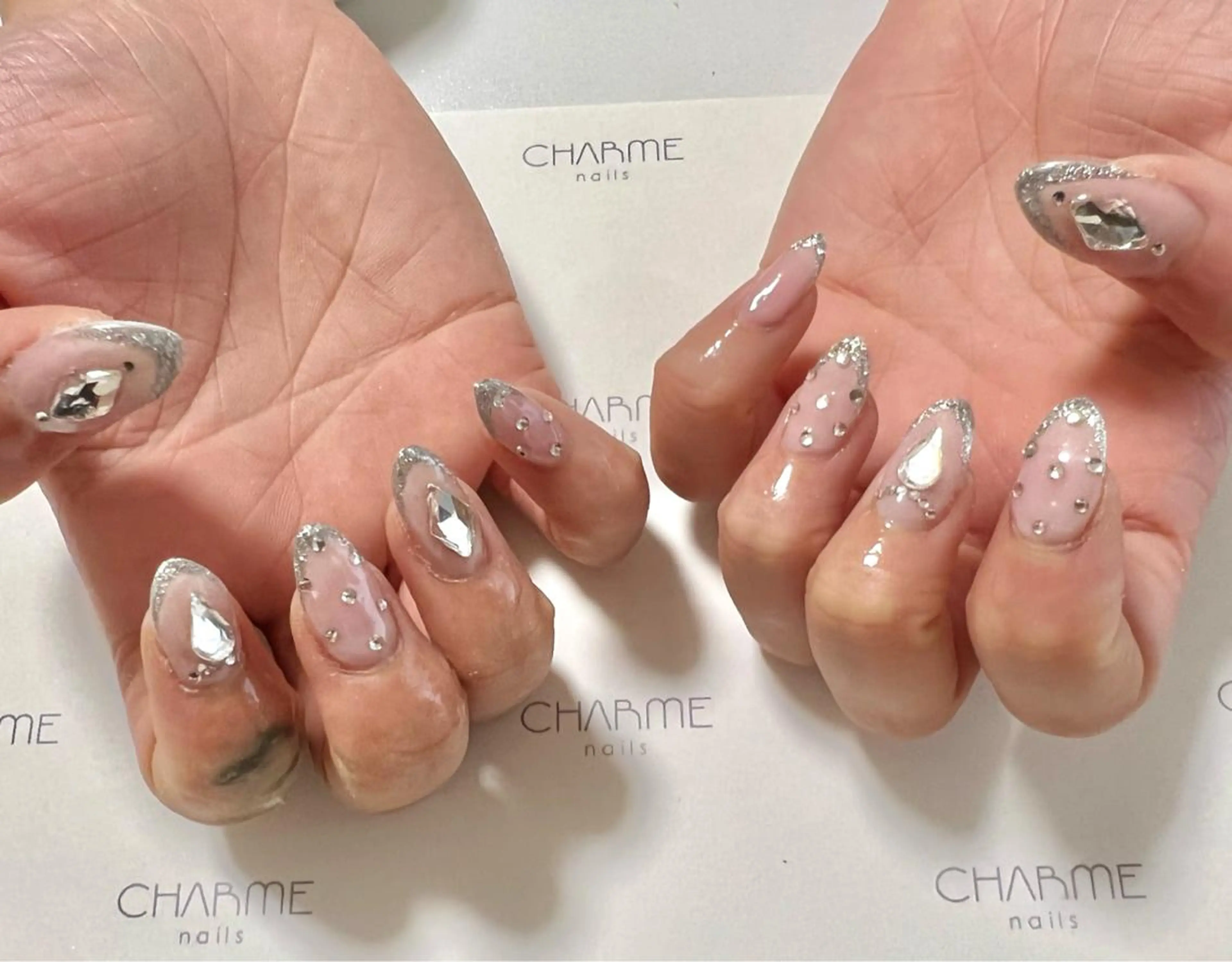 ネイル キラキラネイル ハンドネイル CHARME 〔RINA〕のネイルデザイン