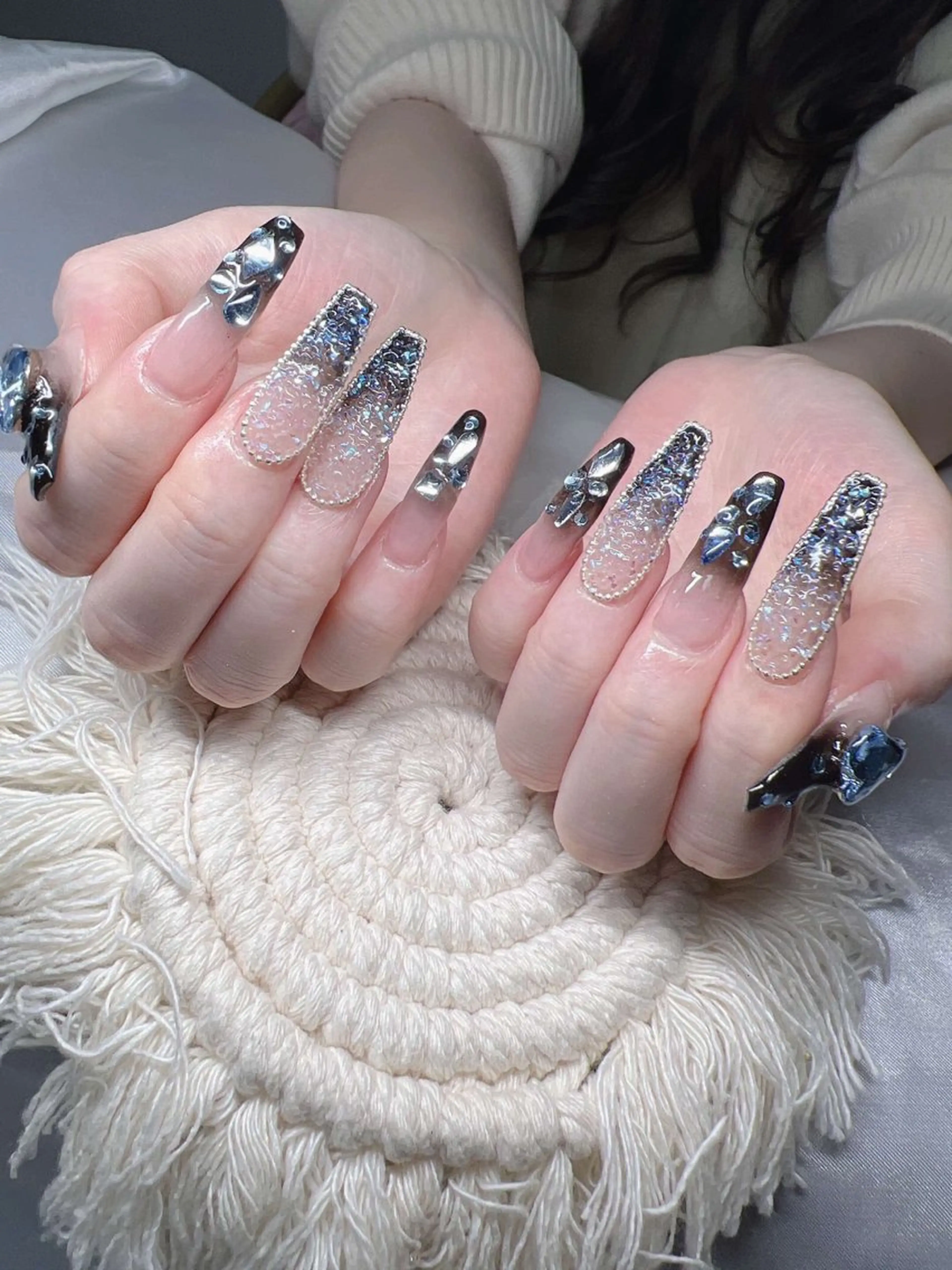 ネイル 長さ出し グラデーション キラキラネイル マグネットネイル ニュアンスネイル ハンドネイル Lee アインのネイルデザイン