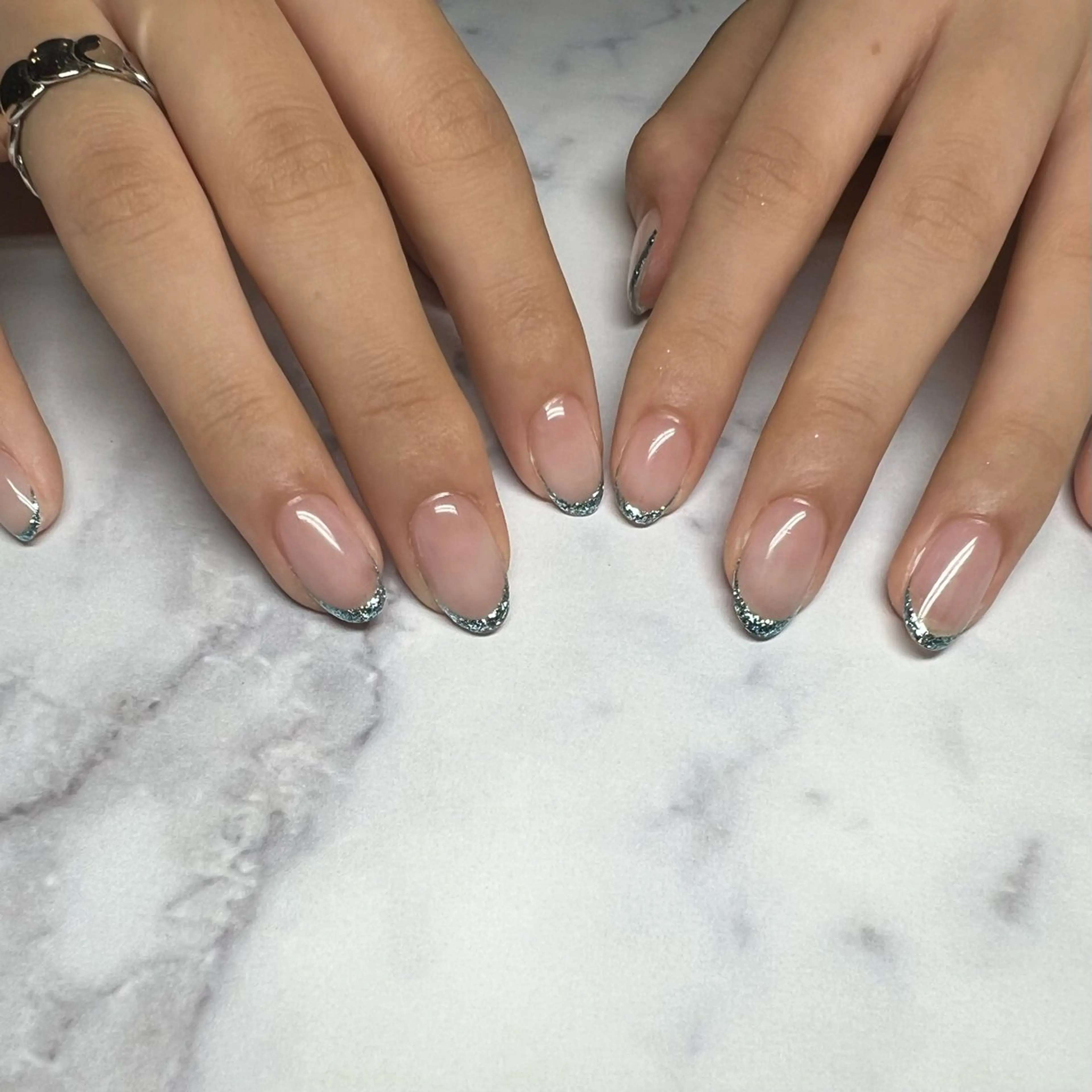 ネイル neroli スタッフのネイルデザイン