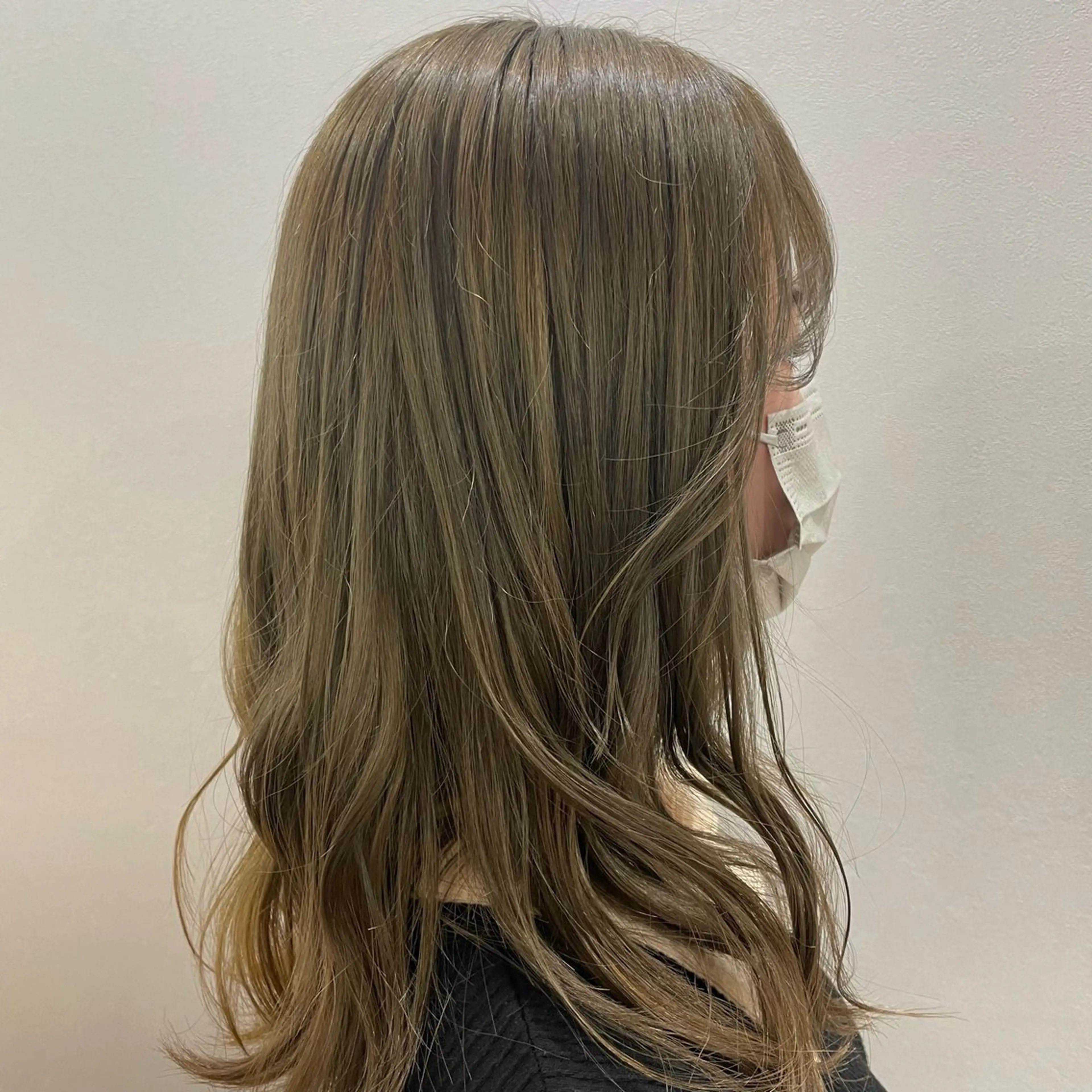 ロング ヘアカラー トリートメント FERIAあべの KARINのヘアスタイル