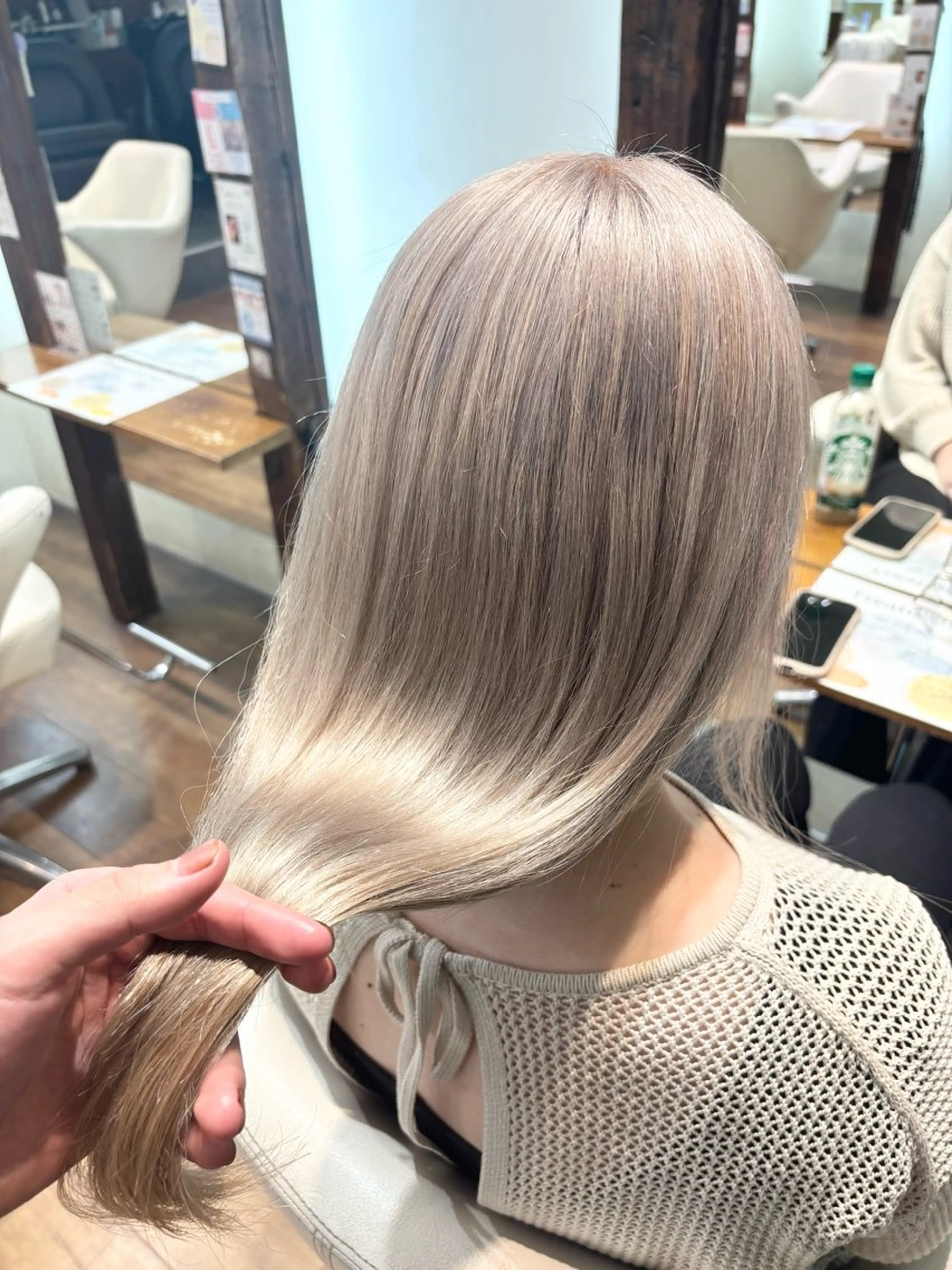 ロング カラー ヘアカラー トリートメント ヘッドスパ ブリーチ特化/透明感 カラー森山陽向のヘアスタイル
