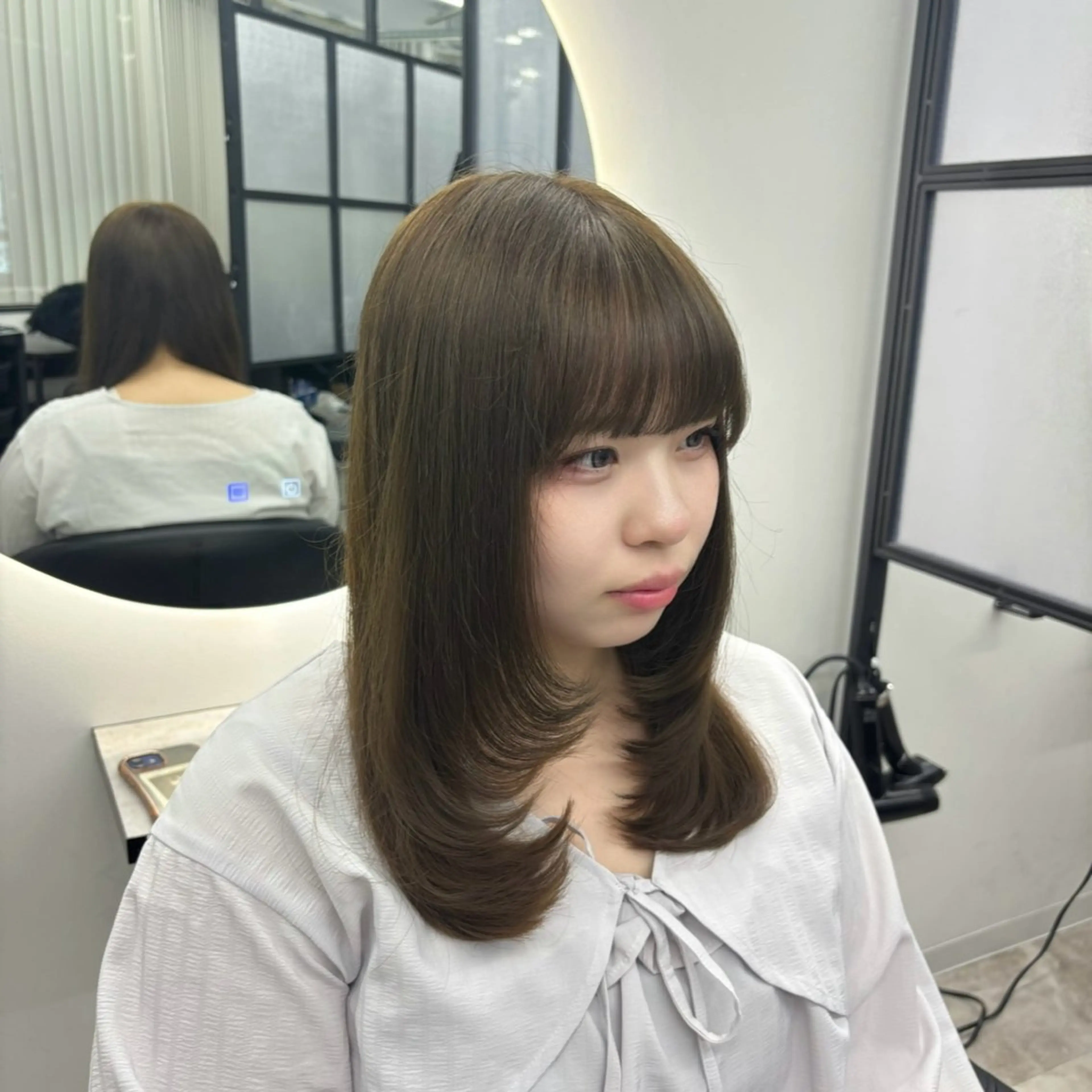 ロング Ren. 🦋デザインカラーのヘアスタイル