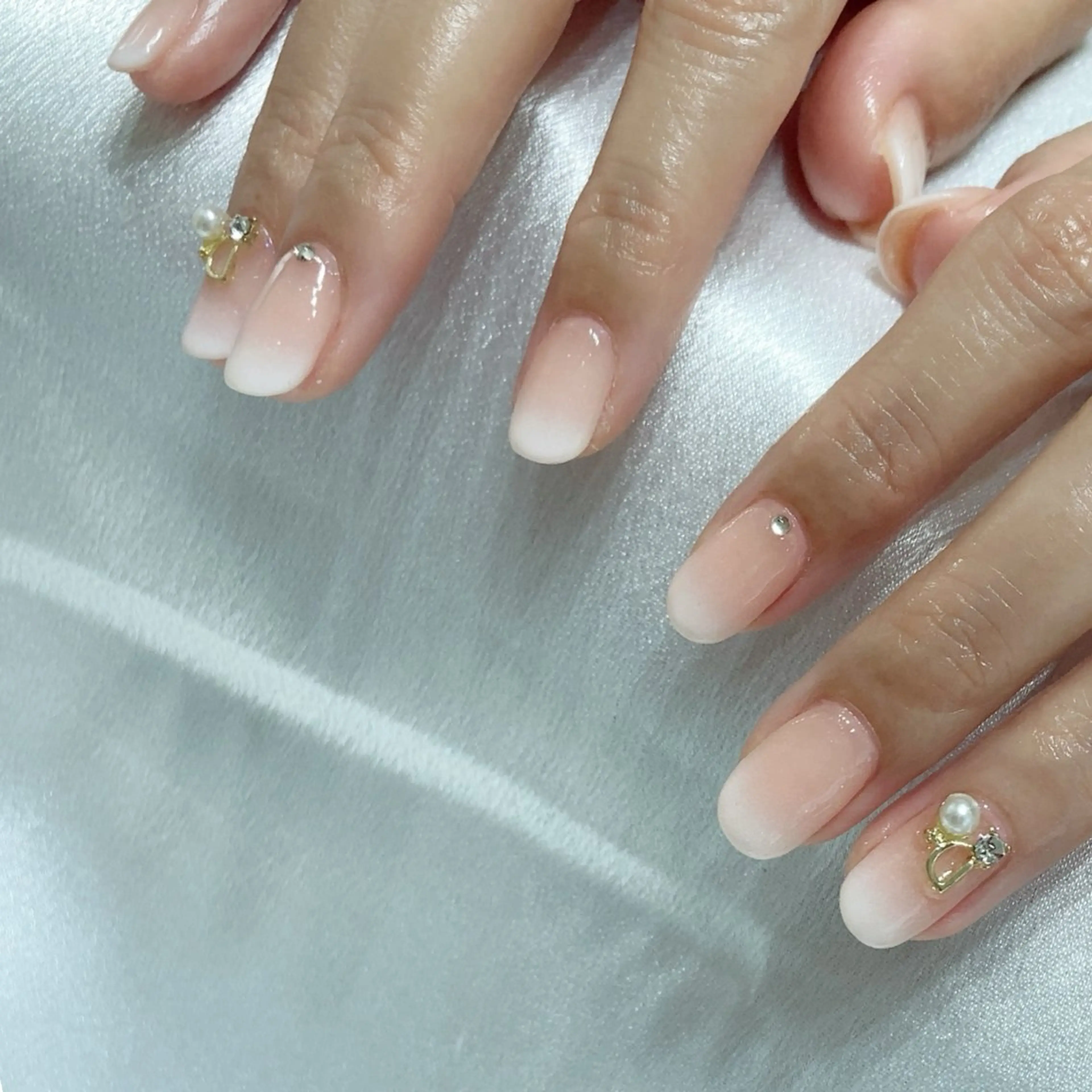 ネイル Legit nail salonのネイルデザイン