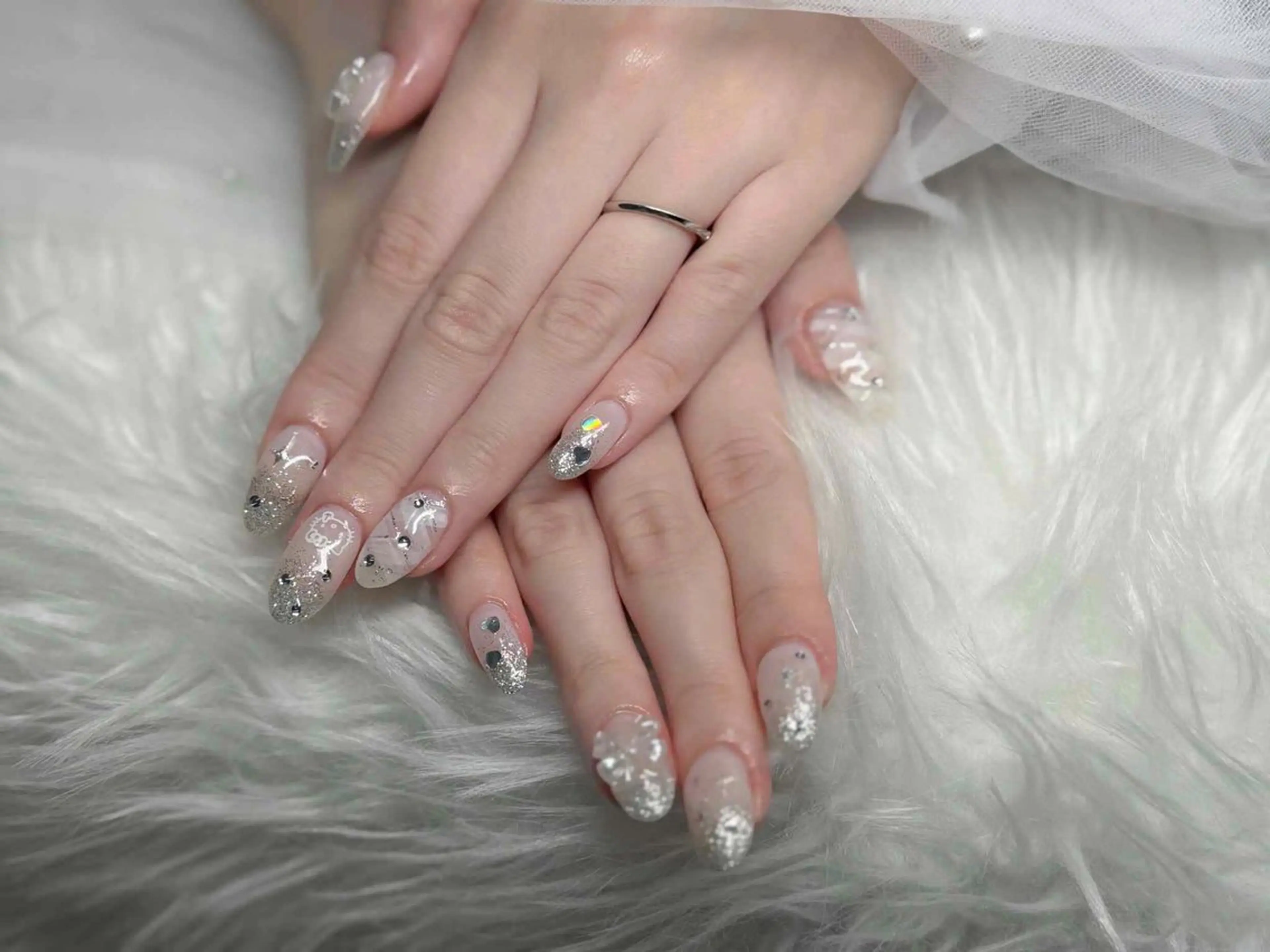 ネイル オーロラネイル フレンチネイル ジェルネイル ハロウィン キラキラネイル ハンドネイル H.baby Nail Salonのネイルデザイン