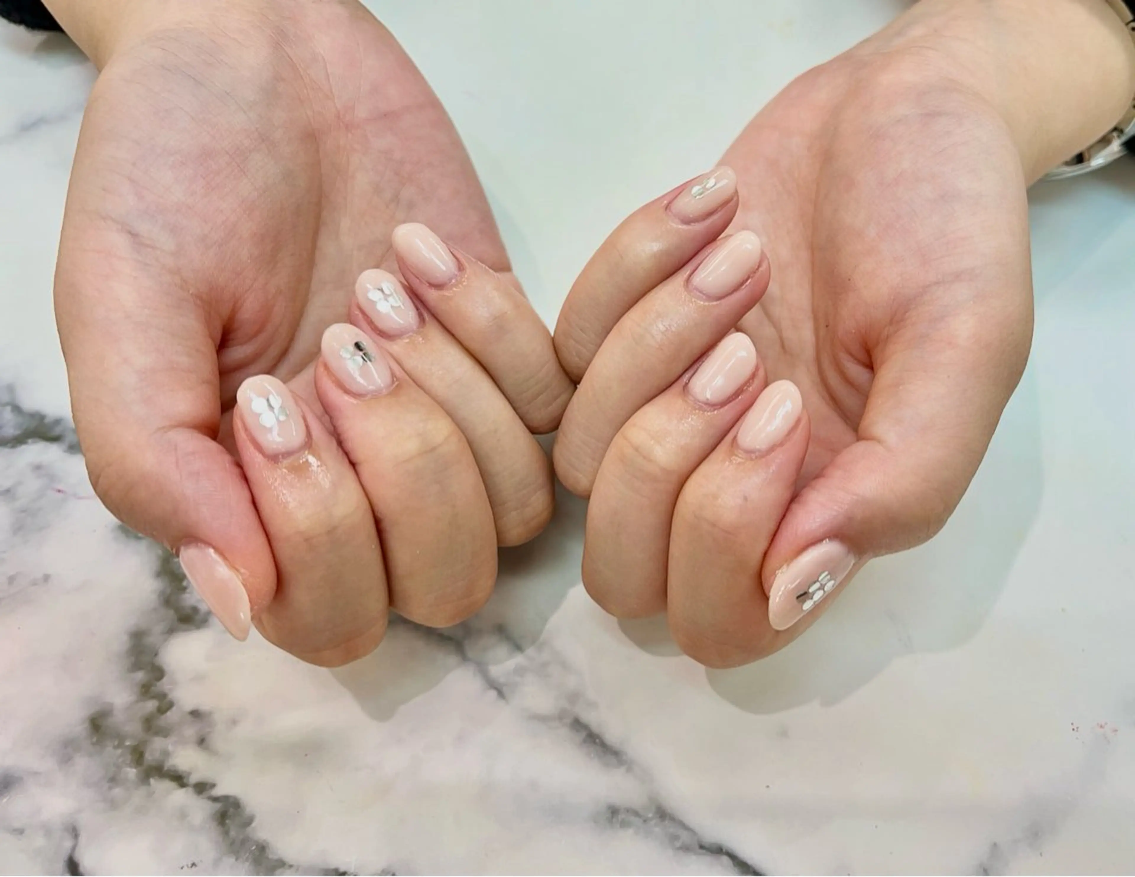 ネイル オフィスネイル Nail Buzz所属・Nail Buzz 宮木のネイルデザイン