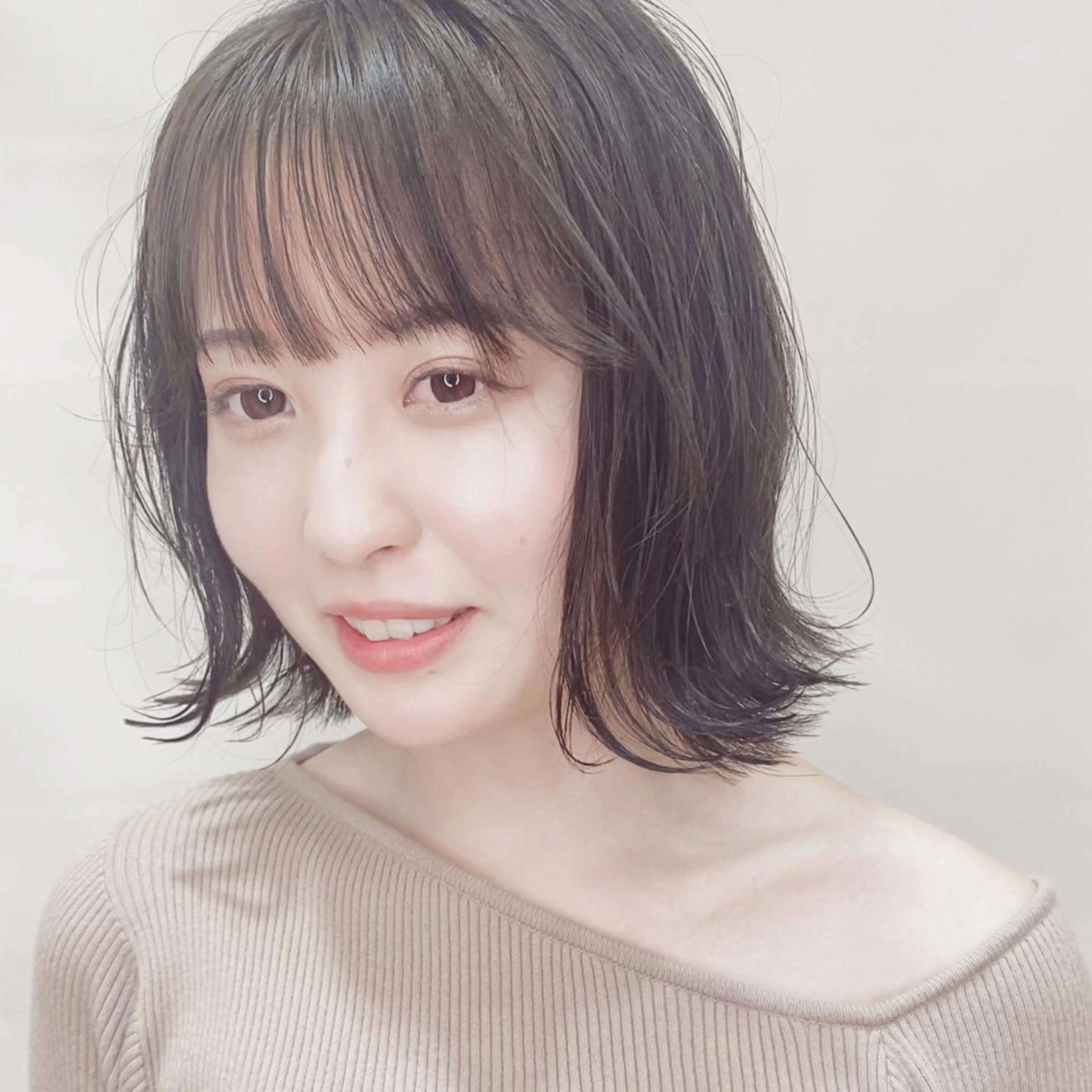 ミディアム カラー 大野 あさみのヘアスタイル