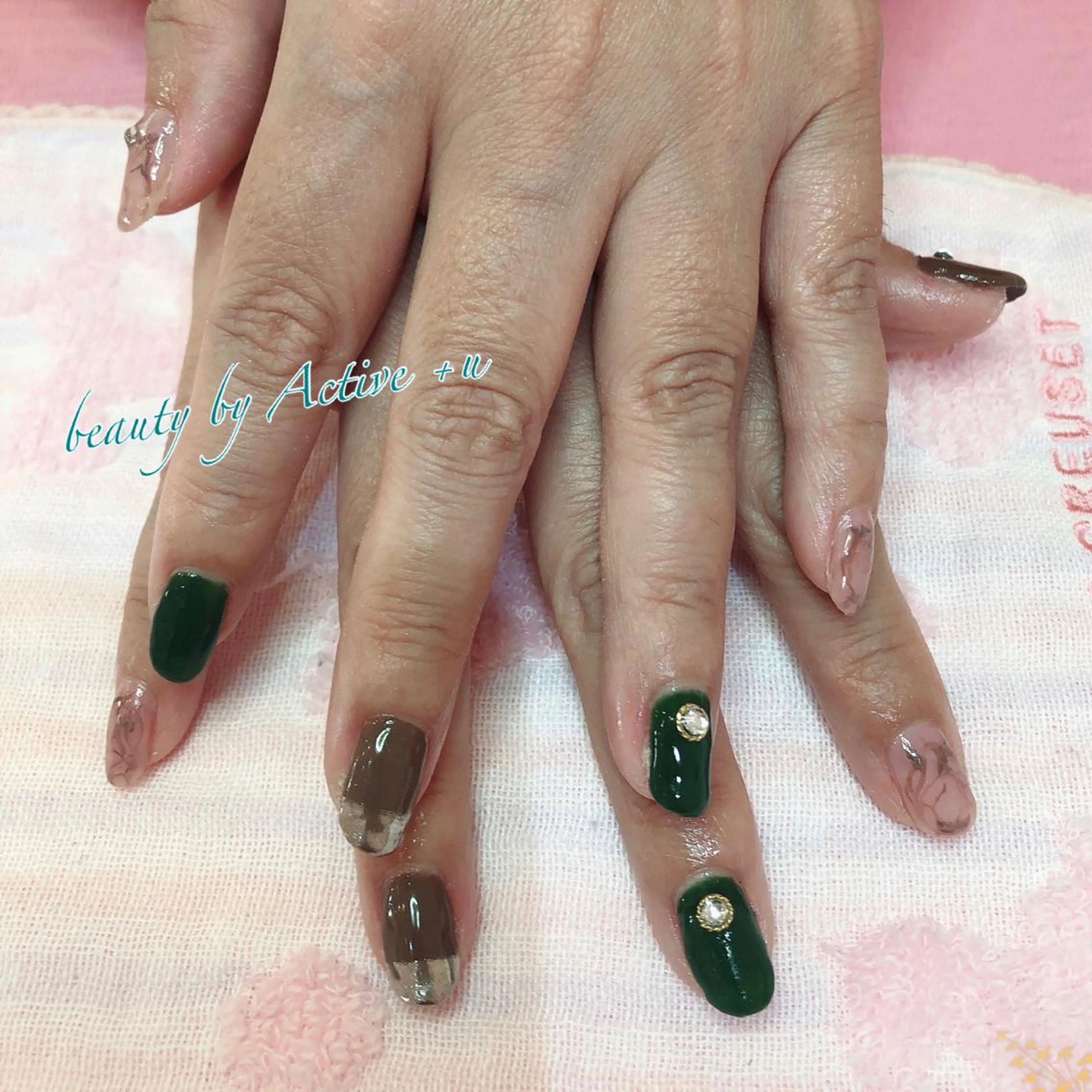ネイル ハンドネイル 🎀REINA 🎀のネイルデザイン