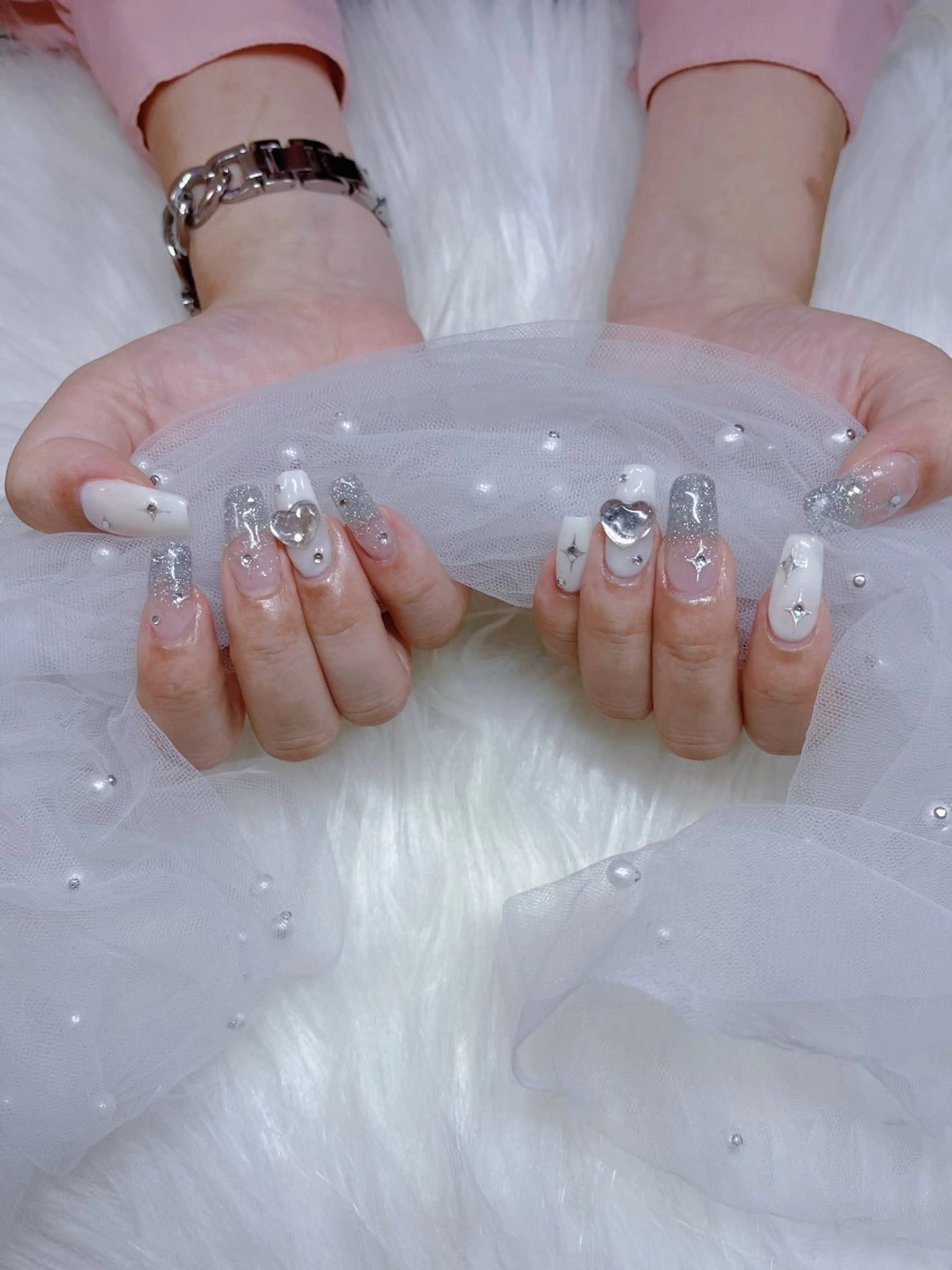 ネイル ハンドネイル MIYA  nail&   eyelash所属・MIYA NAIL シシのネイルデザイン