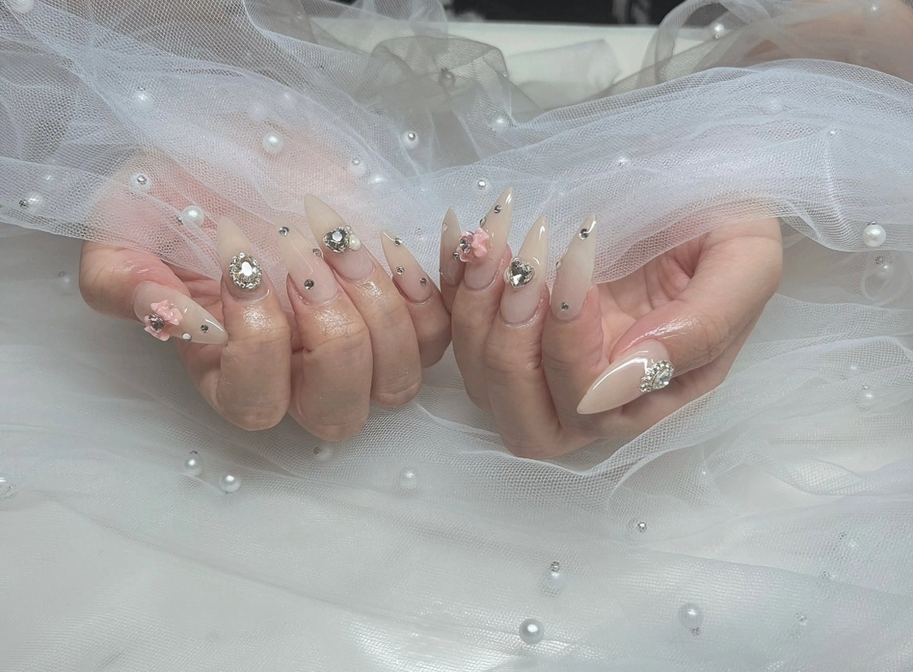 ネイル ハンドネイル KARI ネイルサロンのネイルデザイン