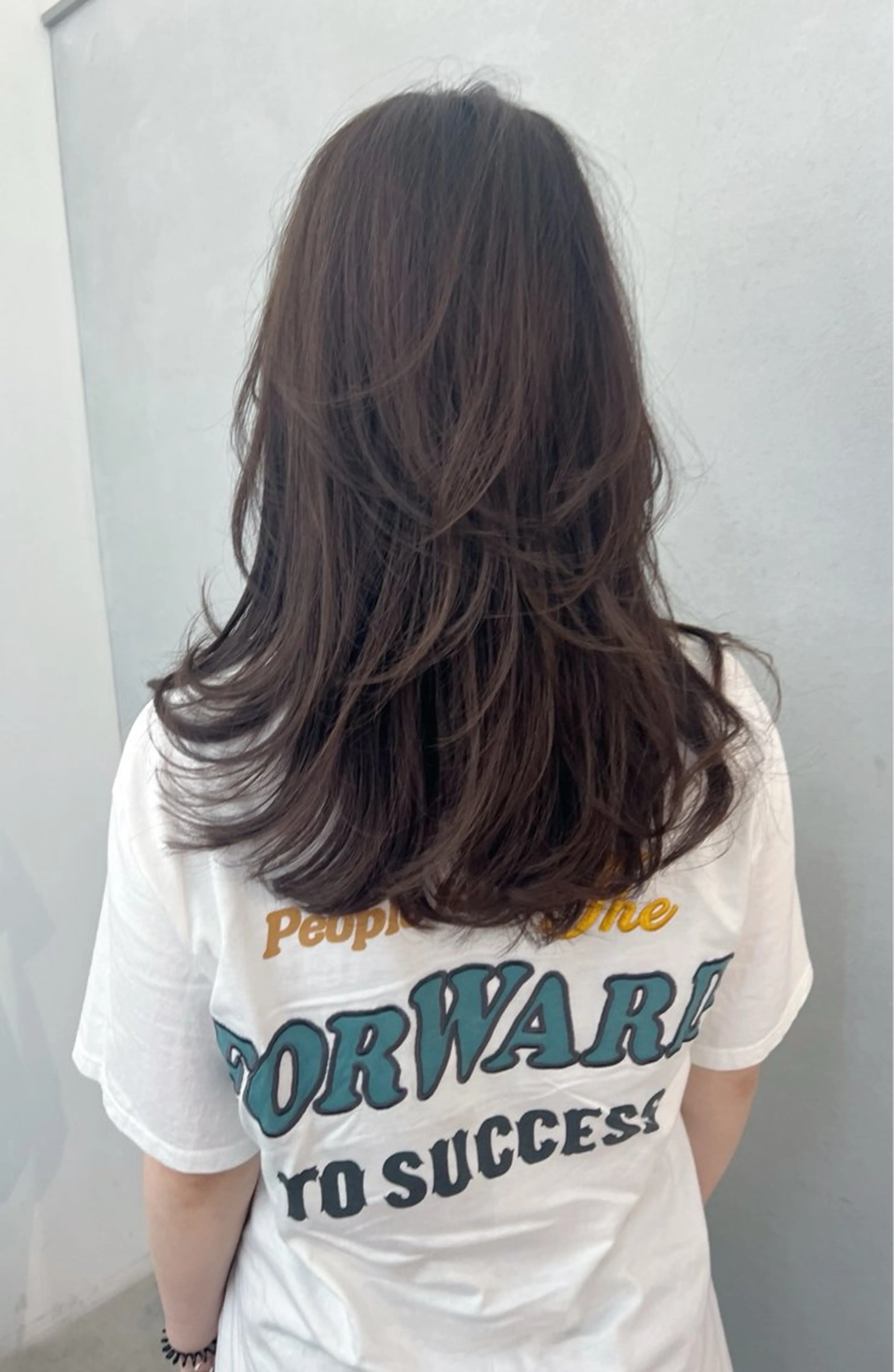 セミロング カラー レイヤーカット カット トリートメント CHERIEブリーチ ダブルカラー　天神のヘアスタイル
