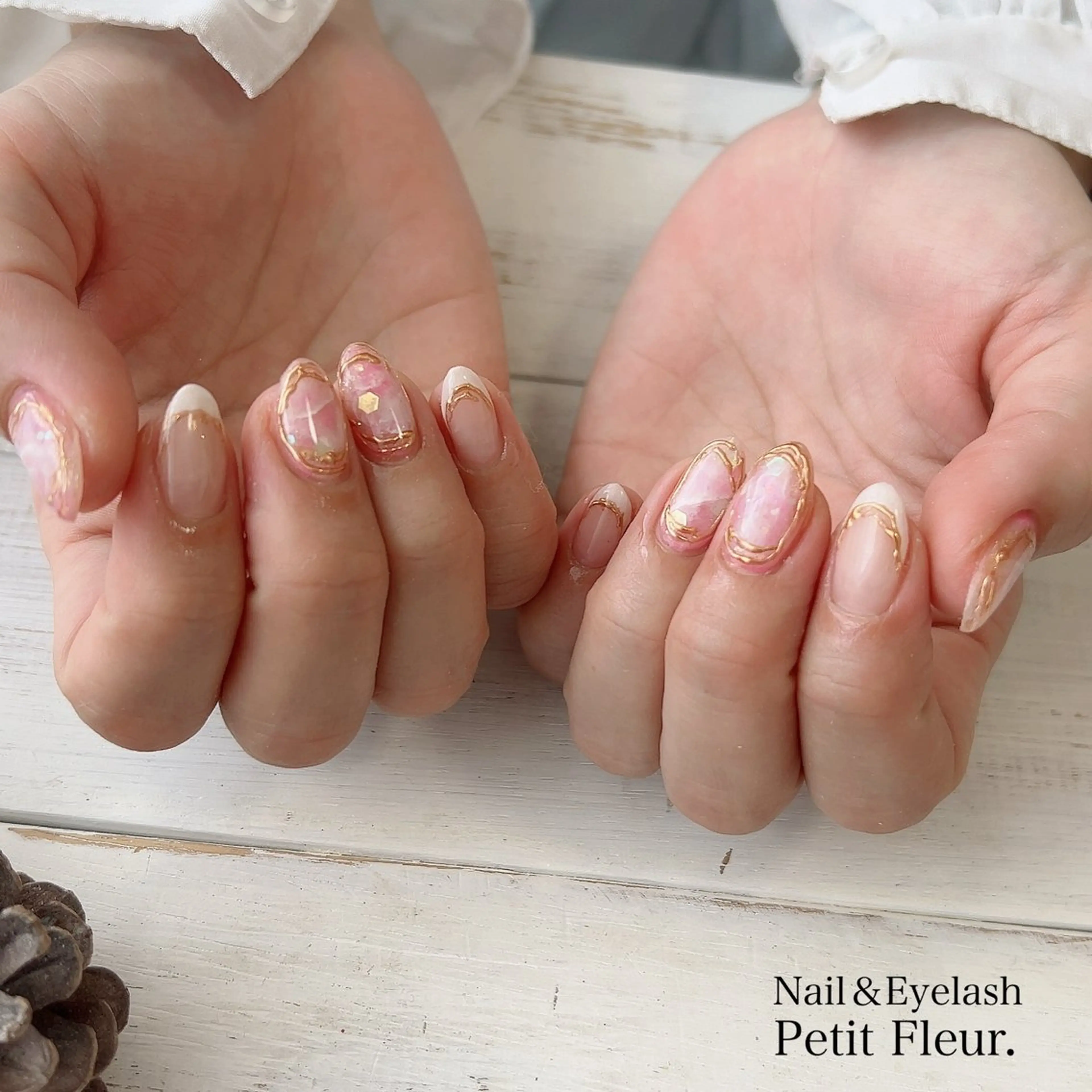 ネイル Petit Fleur所属・青柳 亜梨奈のマツエク・マツパデザイン