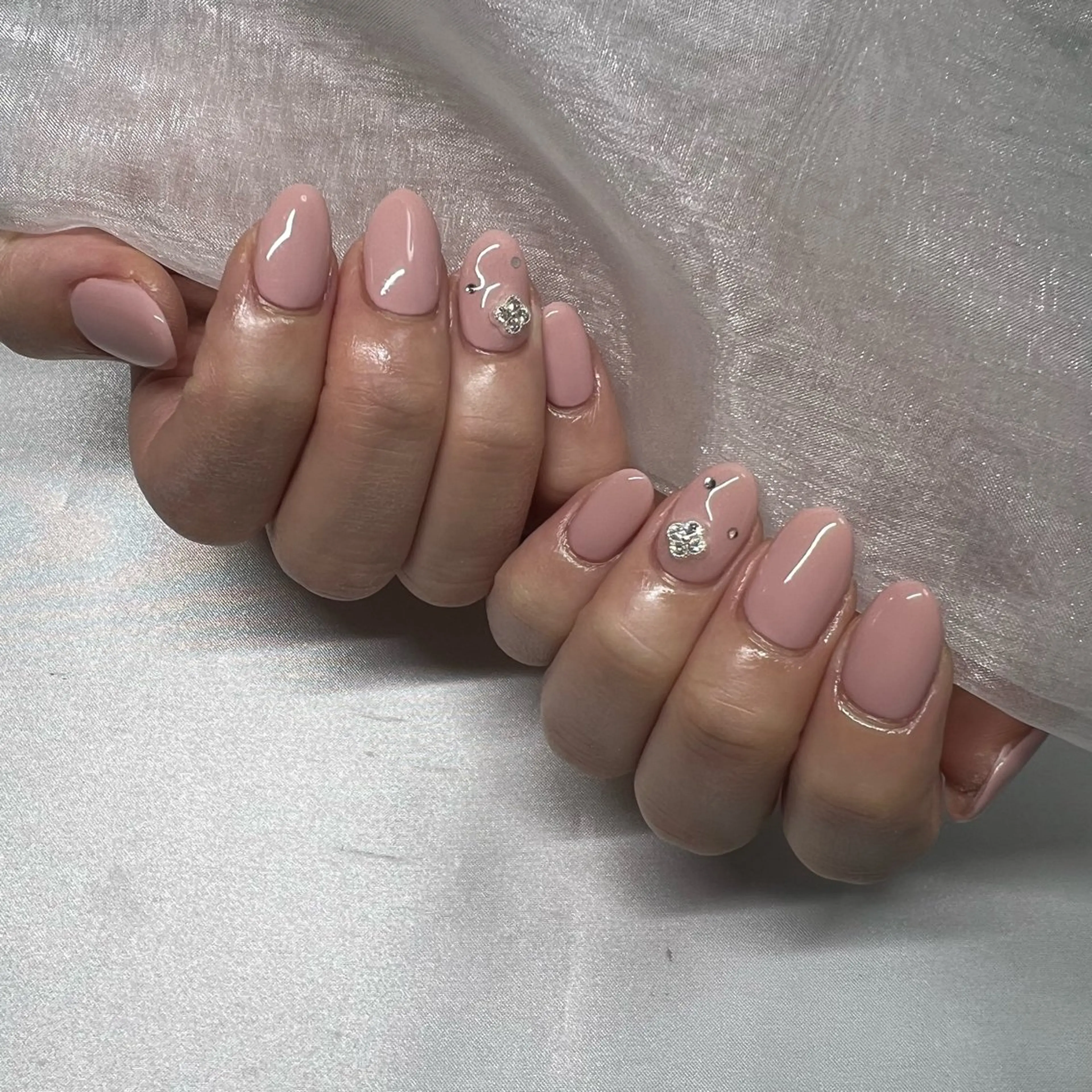 ネイル ジェルネイル 韓国ネイル ラメ(グリッター) マグネットネイル ミラーネイル ハンドネイル -nail salon-Reward所属・nail salon Rewardのネイルデザイン