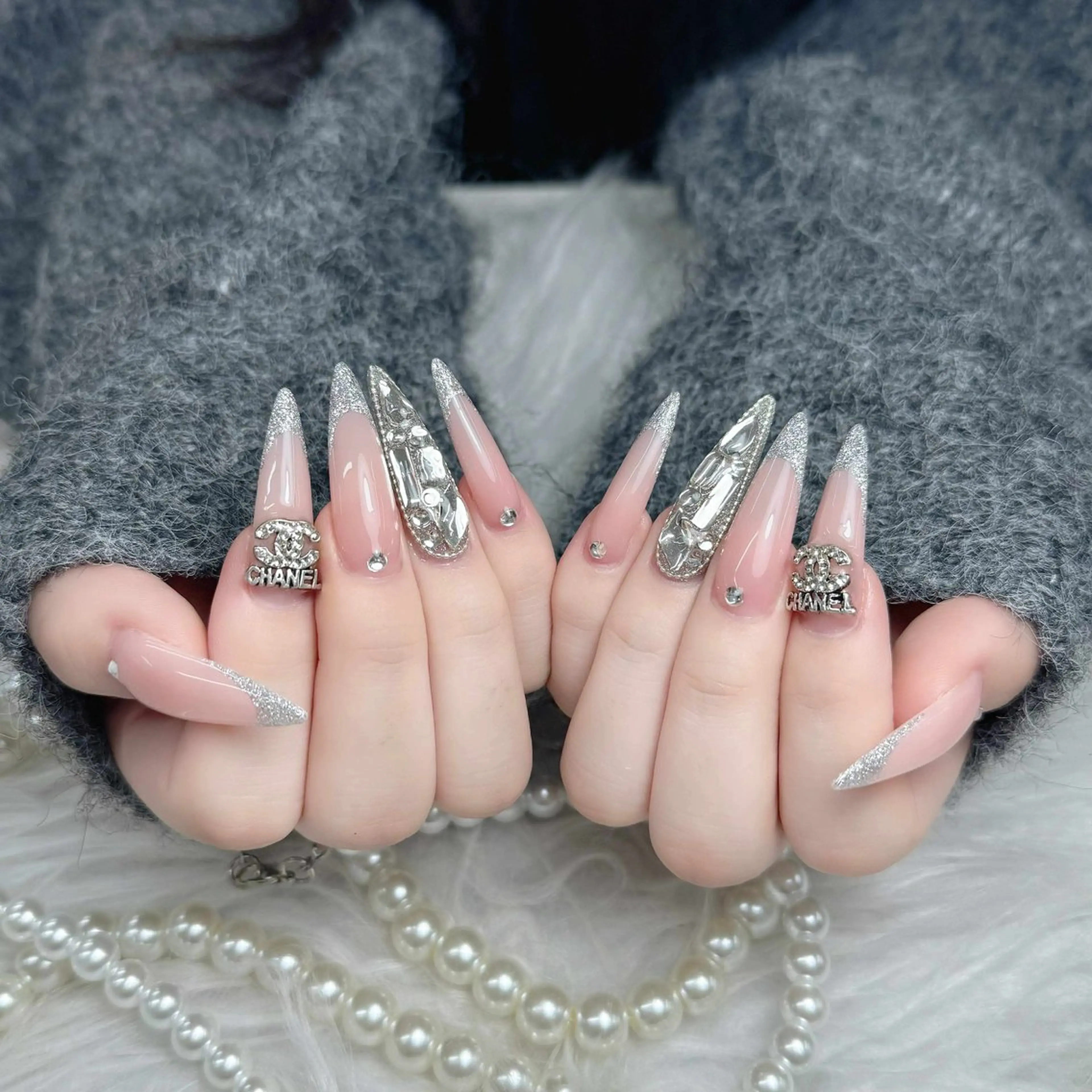 ネイル ハンドネイル ハンドケア Nova Nail Nambaのネイルデザイン