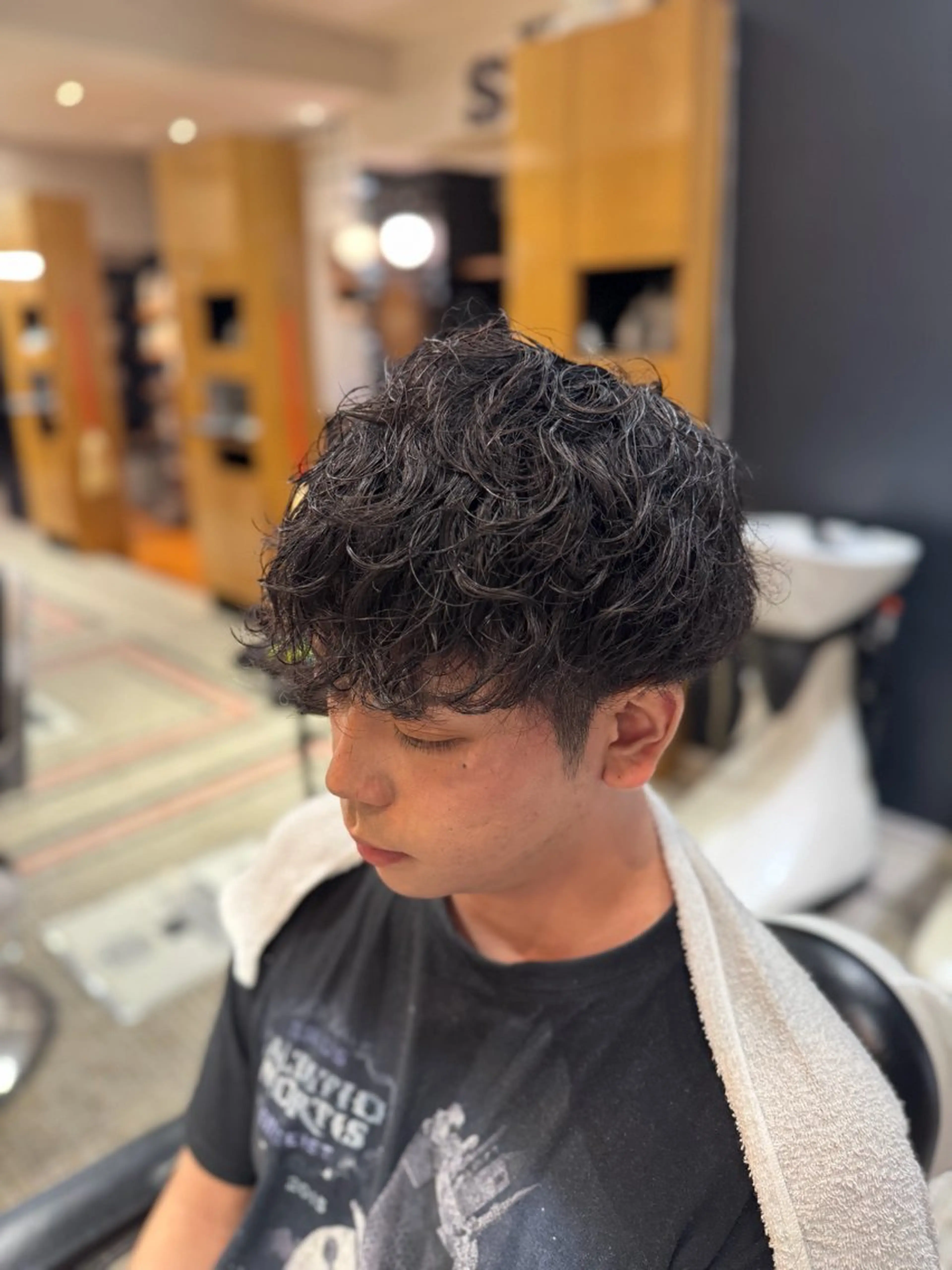 ミディアム ミディアムパーマ shift赤坂店所属・武井 颯太のヘアスタイル