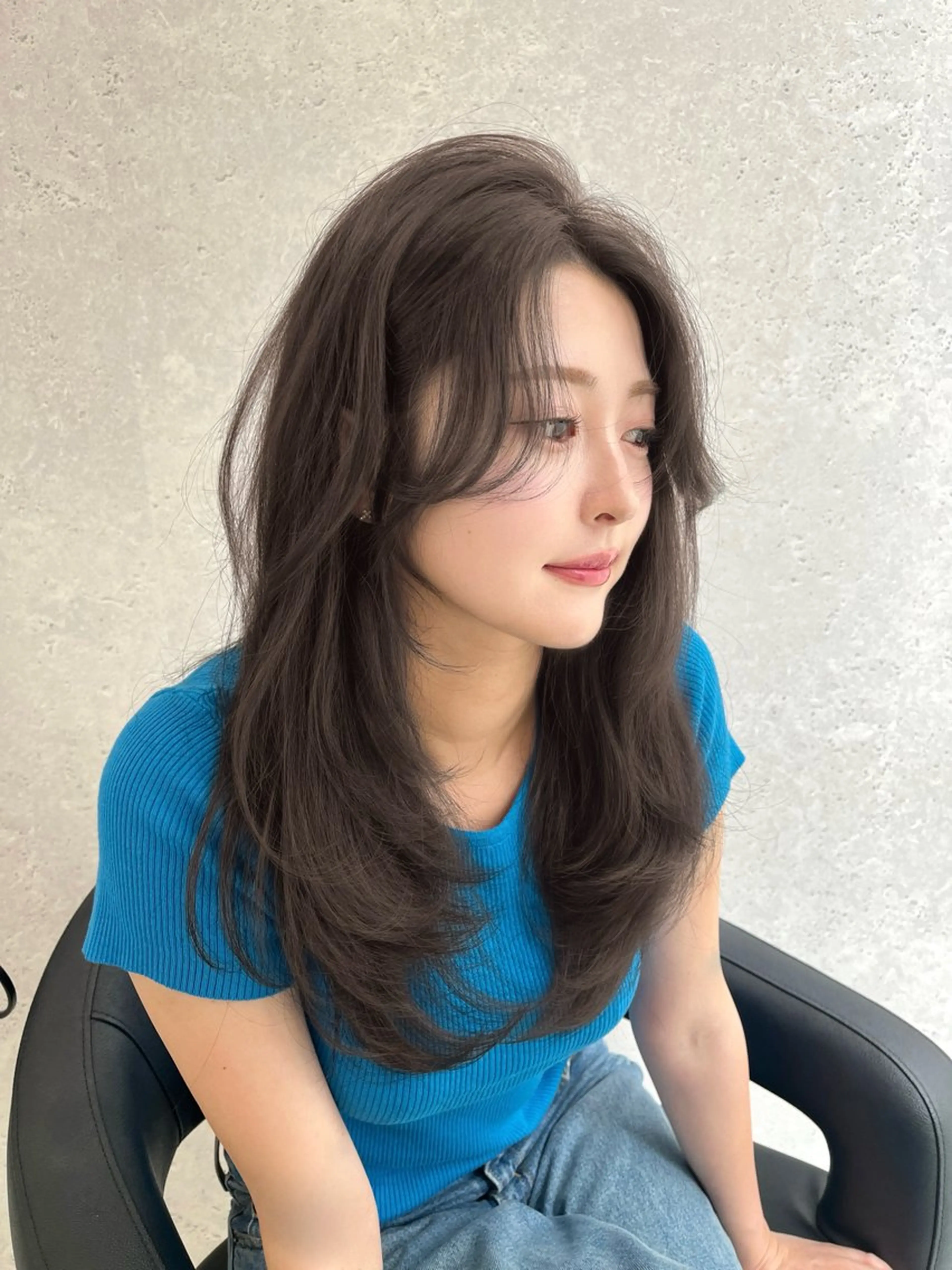 ロング アッシュ アッシュグレー アッシュグレージュ ハイレイヤー レイヤーカット カット ヘアカラー ヘアセット 🤎大人かわいい🤎 韓国レイヤー🤎力丸のヘアスタイル