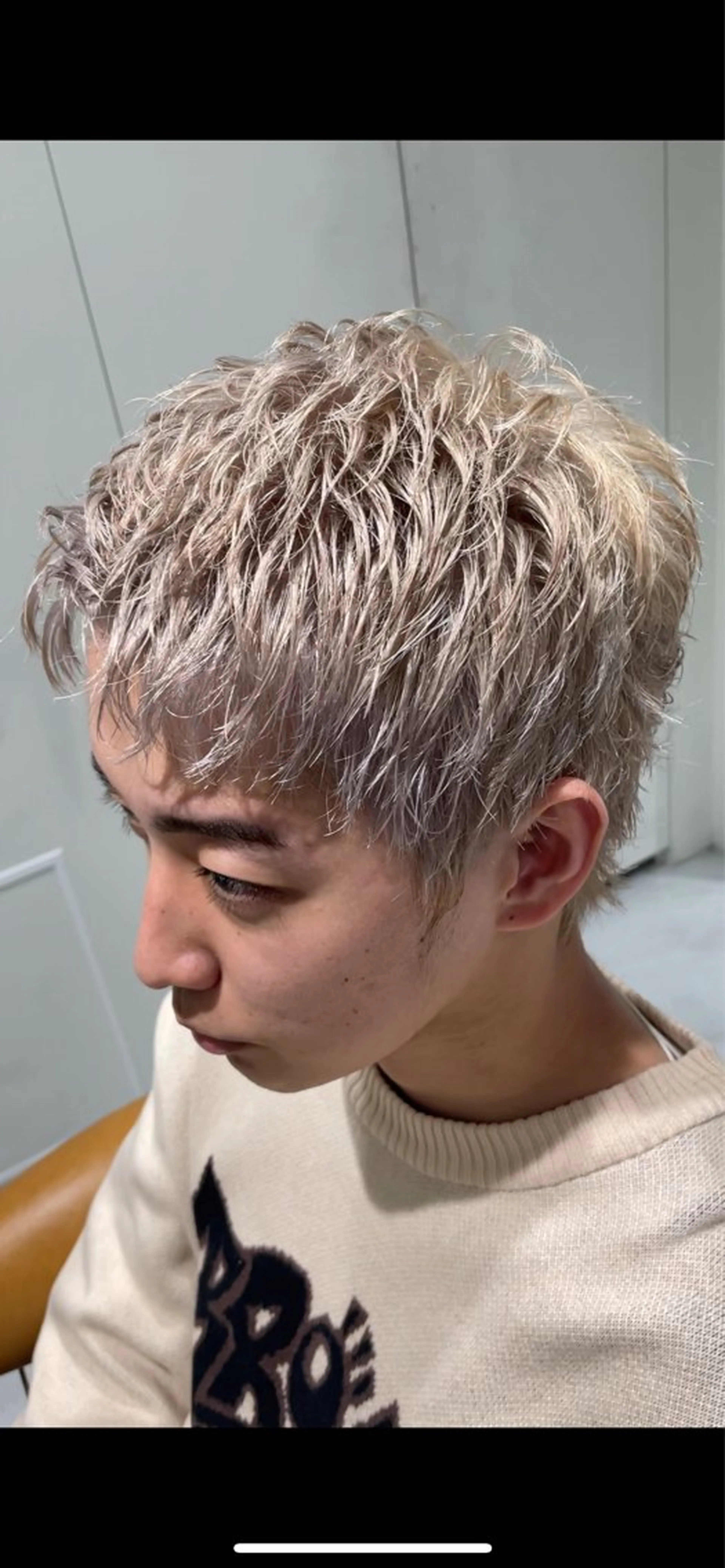 カラー メンズ ダブルカラー 金碇 祐羽人のヘアスタイル