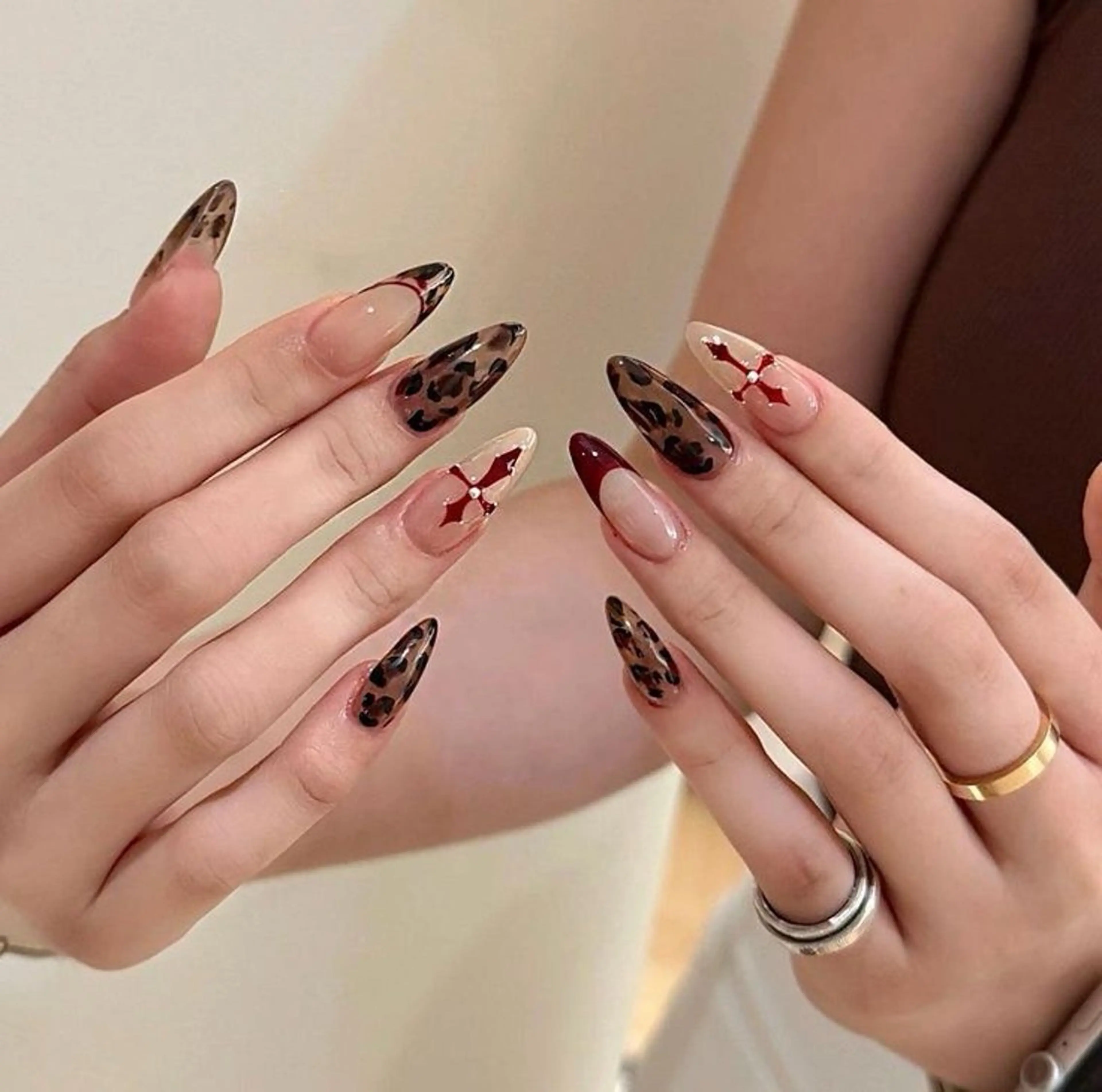 ネイル 韓国ネイル 持ち込み ニュアンスネイル ネイルチップ ハンドネイル EMI ANA.CHUOのネイルデザイン