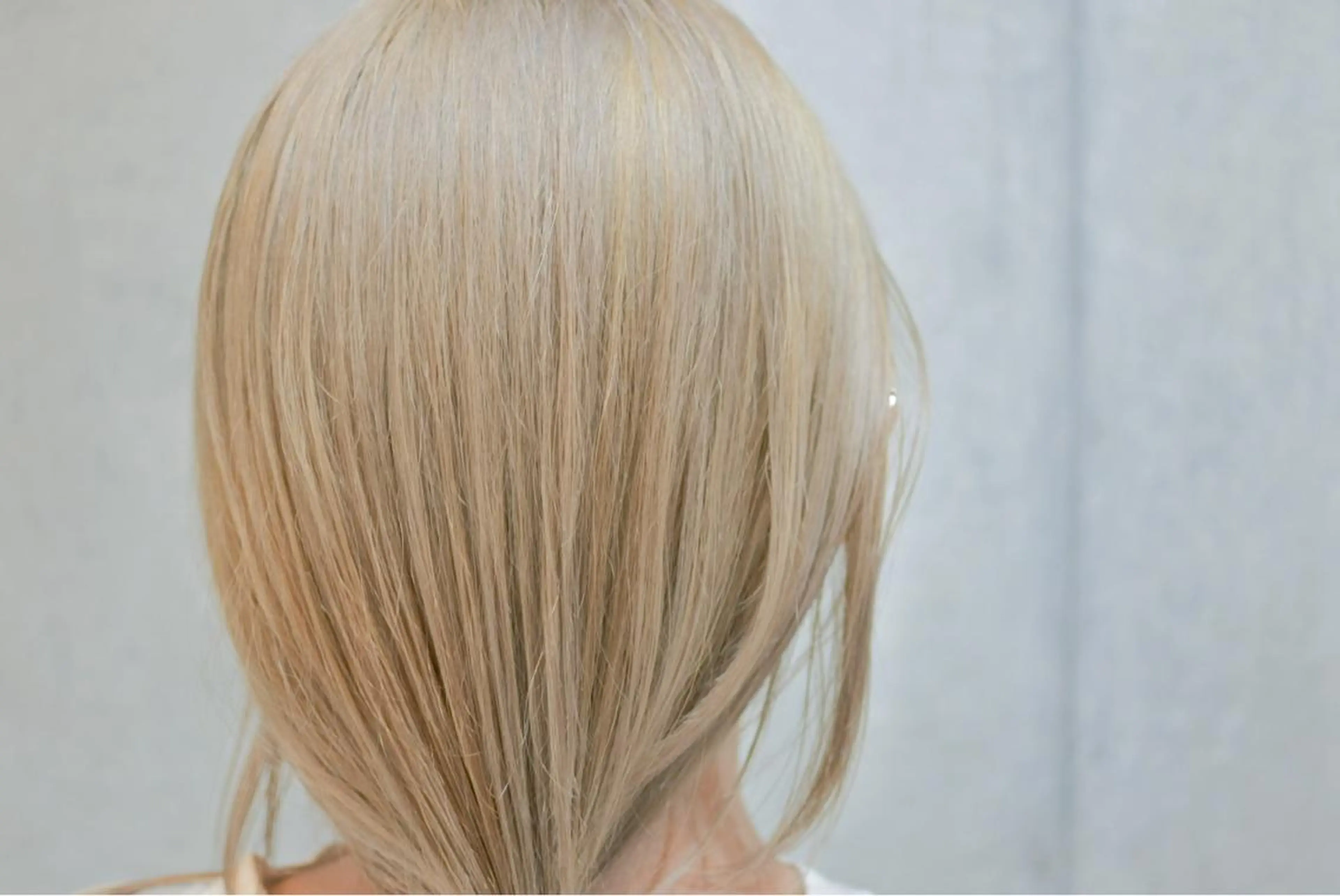 ロング カラー 艶髪ブリーチ 永井竜也のヘアスタイル