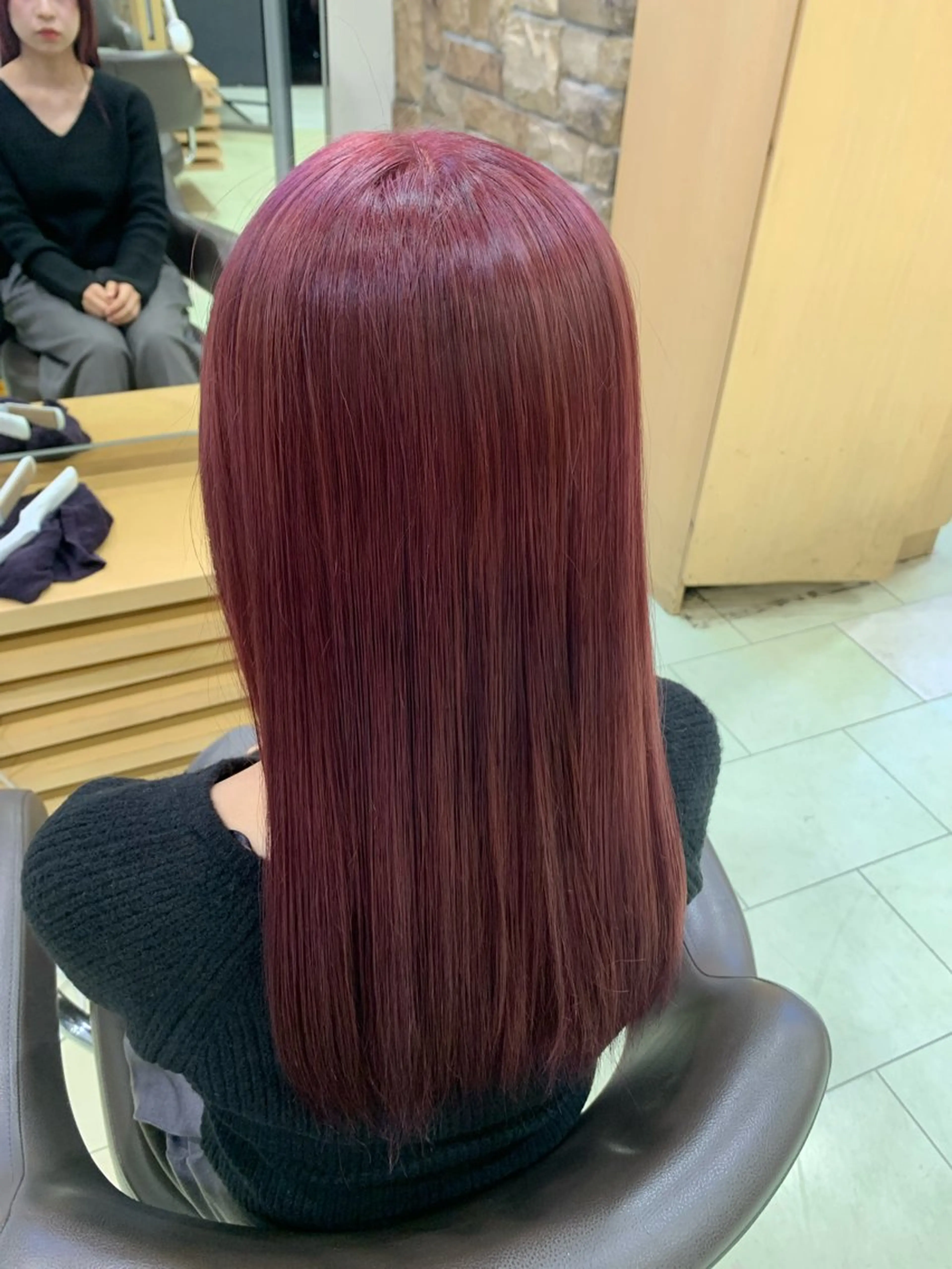 ロング カラー メンズカットパーマ 【フェザーパーマ】のヘアスタイル