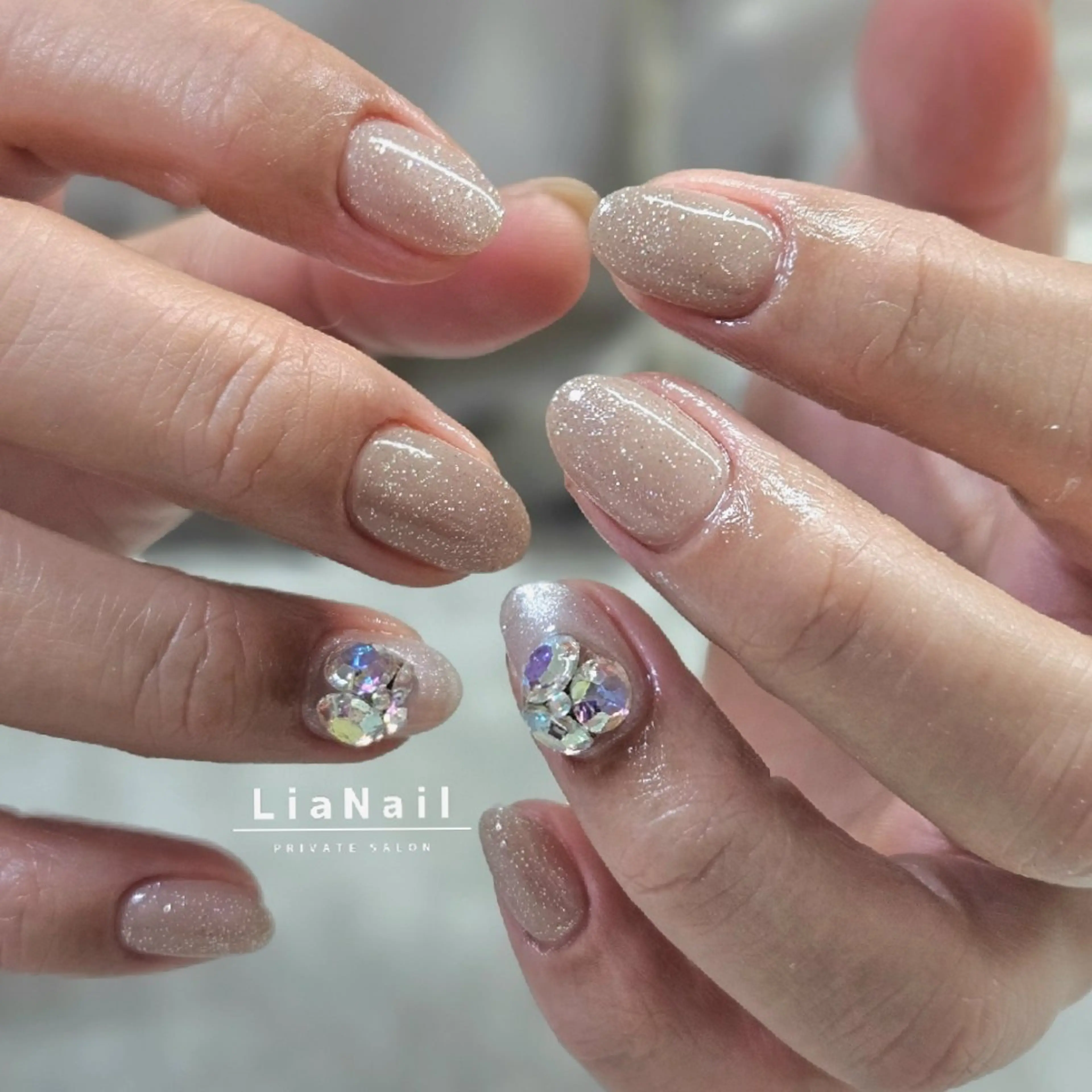 ネイル アートネイル ジェルネイル ハードジェル マグネットネイル ミラーネイル ハンドネイル Lia Nailのネイルデザイン