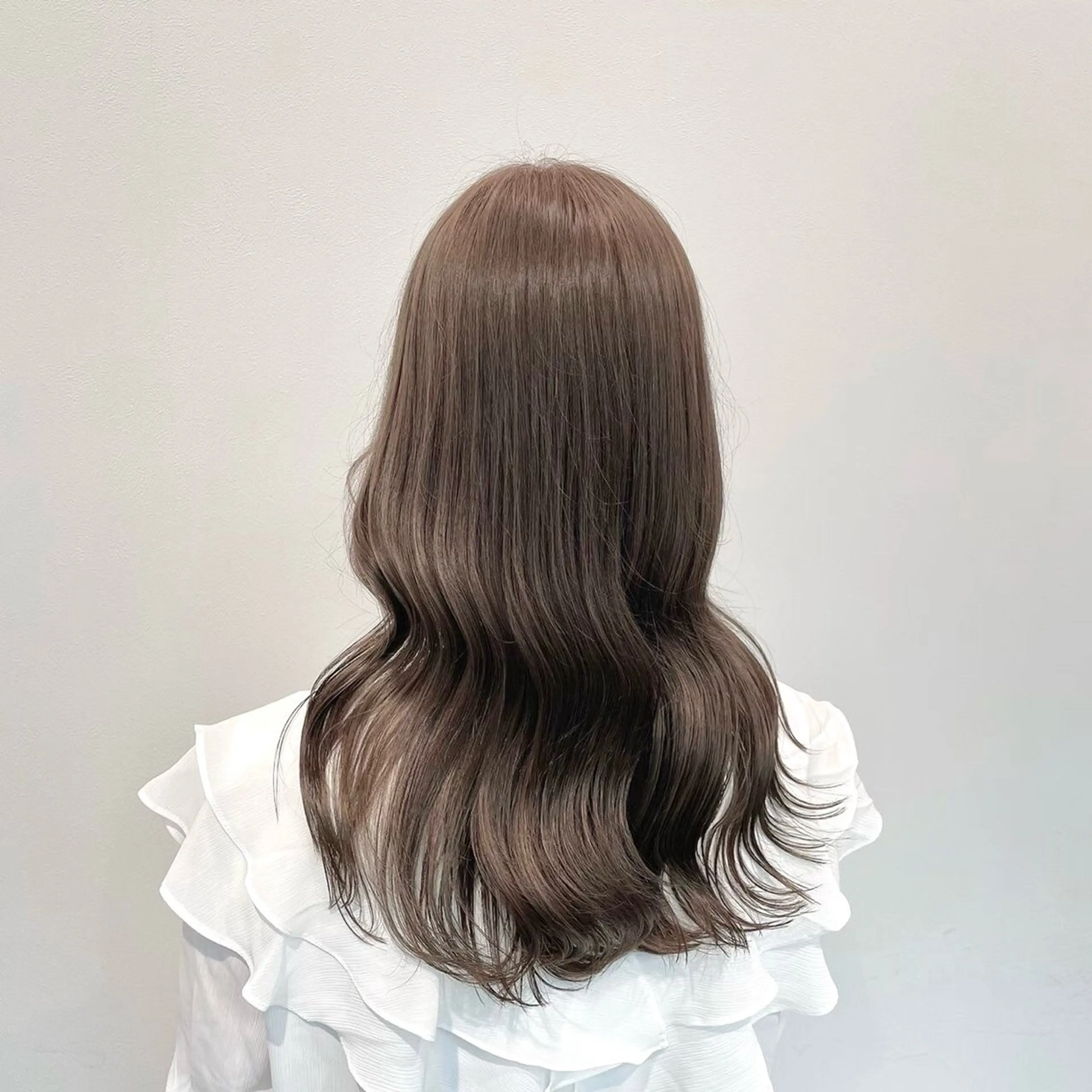 ミディアム トリートメント 🧋ハイトーン🧋 hiromuのヘアスタイル