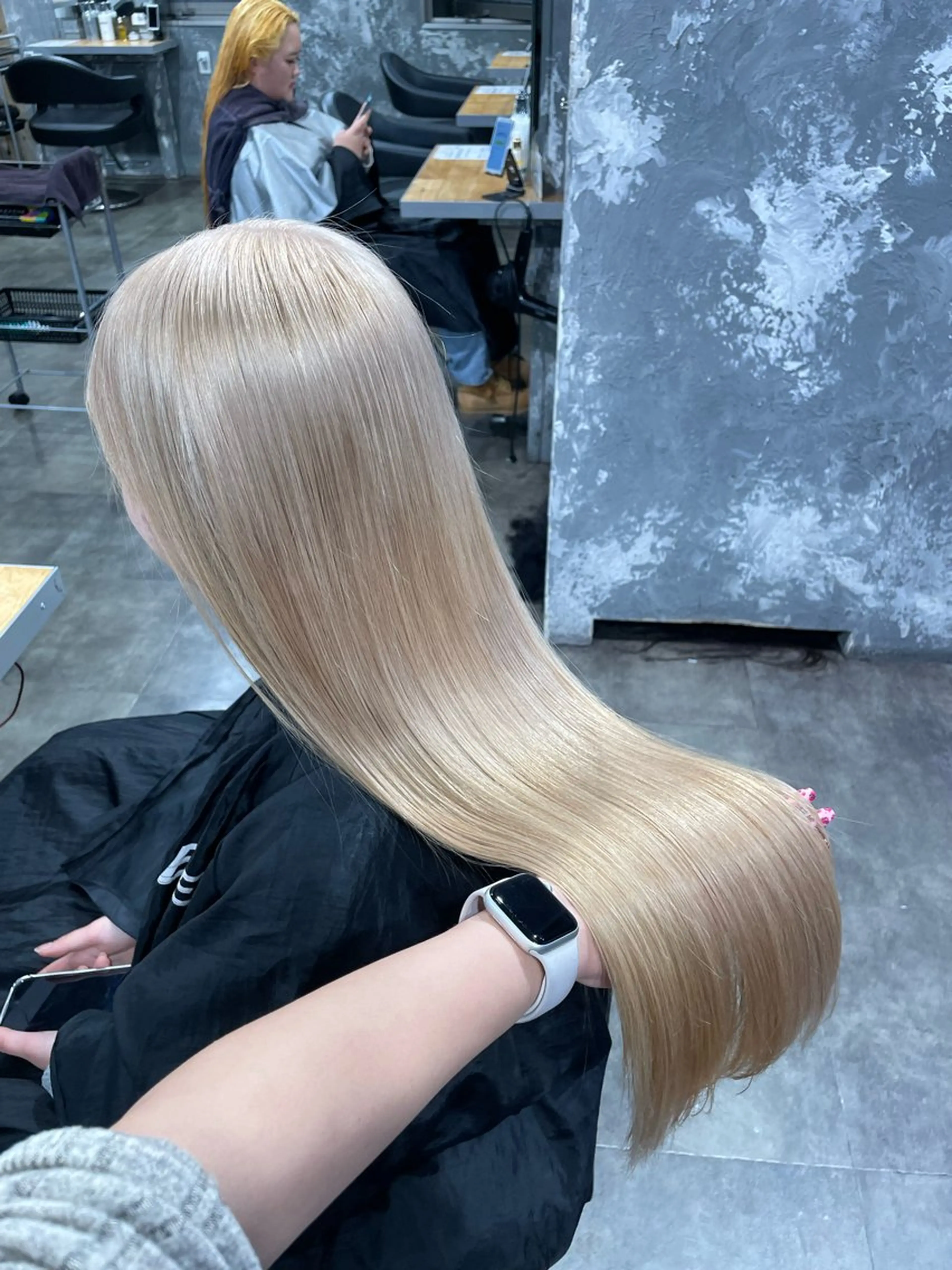 ロング カラー ヘアカラー ハイトーン 横浜💞ミオのヘアスタイル